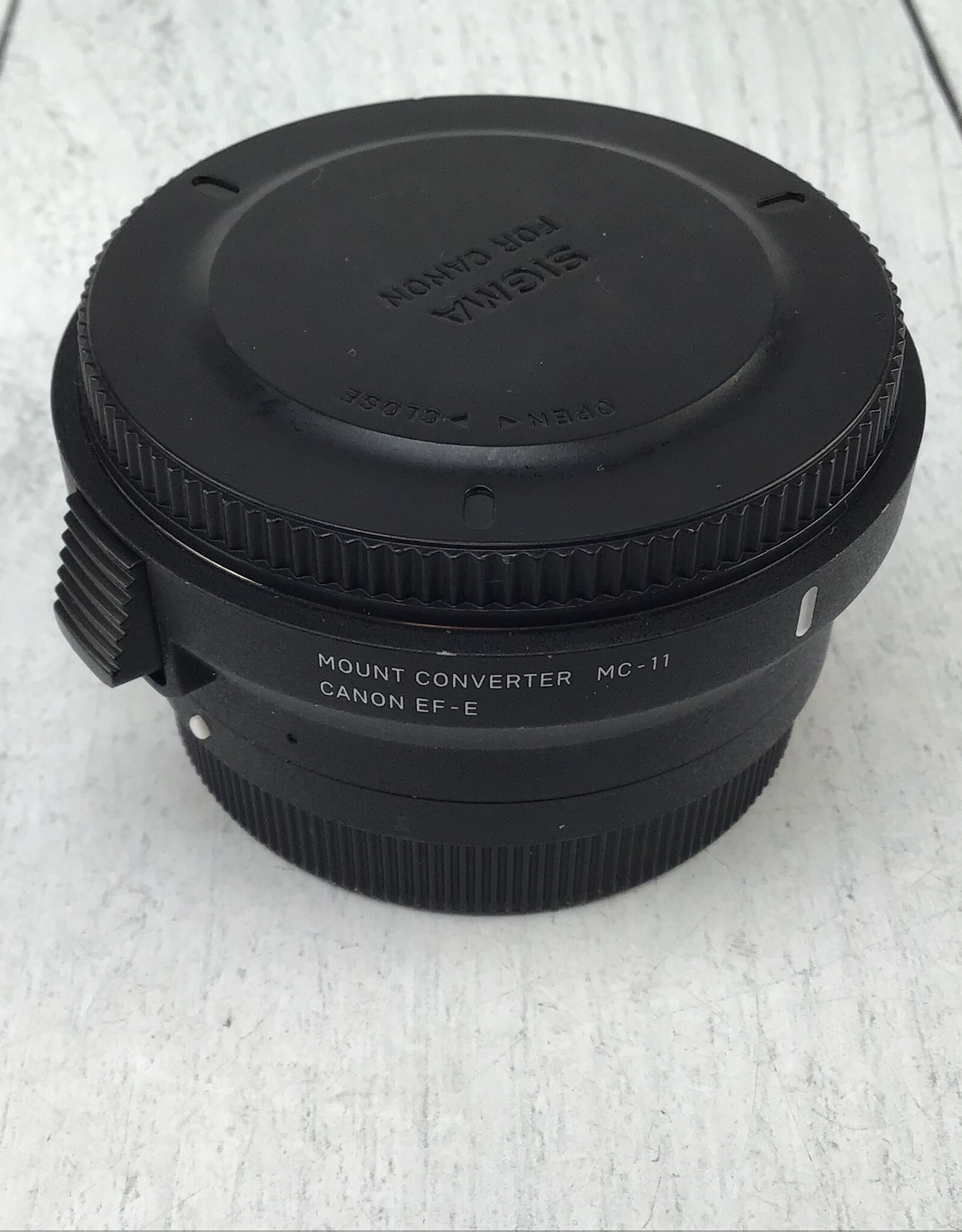 SIGMA Sigma Mount Converter MC-11 Canon EF-E Used Good
