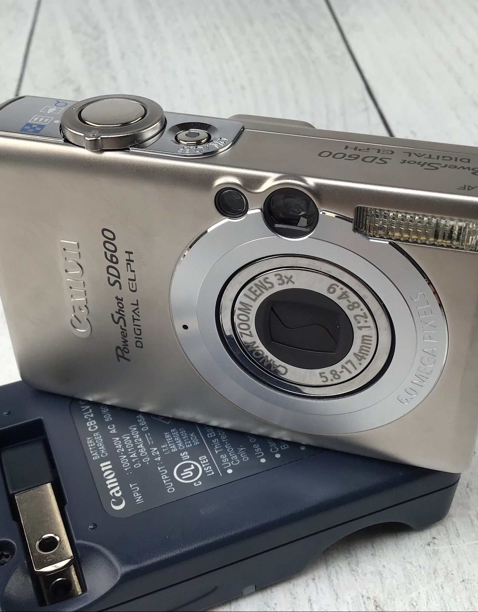 CANON Canon PowerShot SD600 Camera Used Good