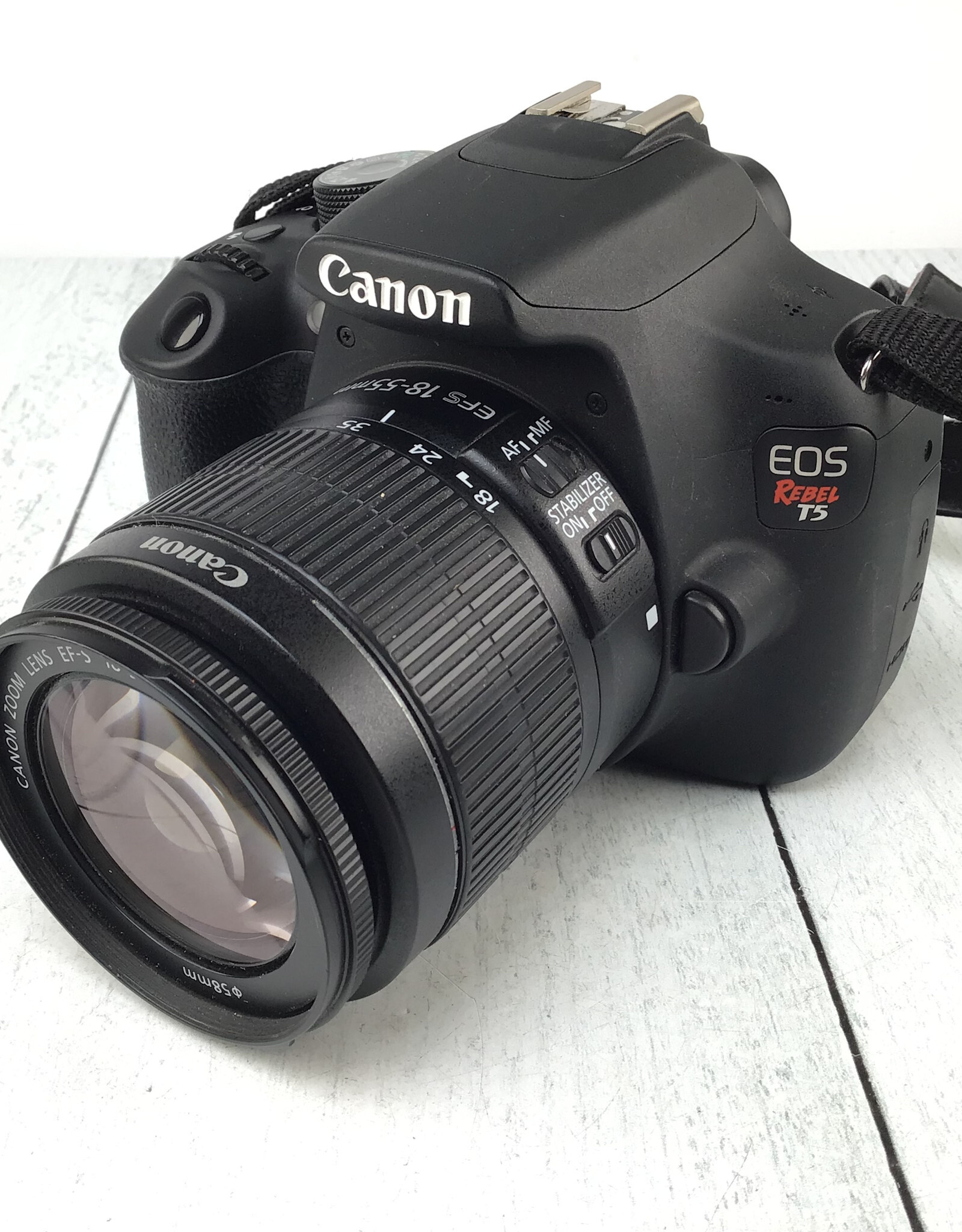 CANON Canon Rebel T5 Camera w/ 18-55mm IS Used Good