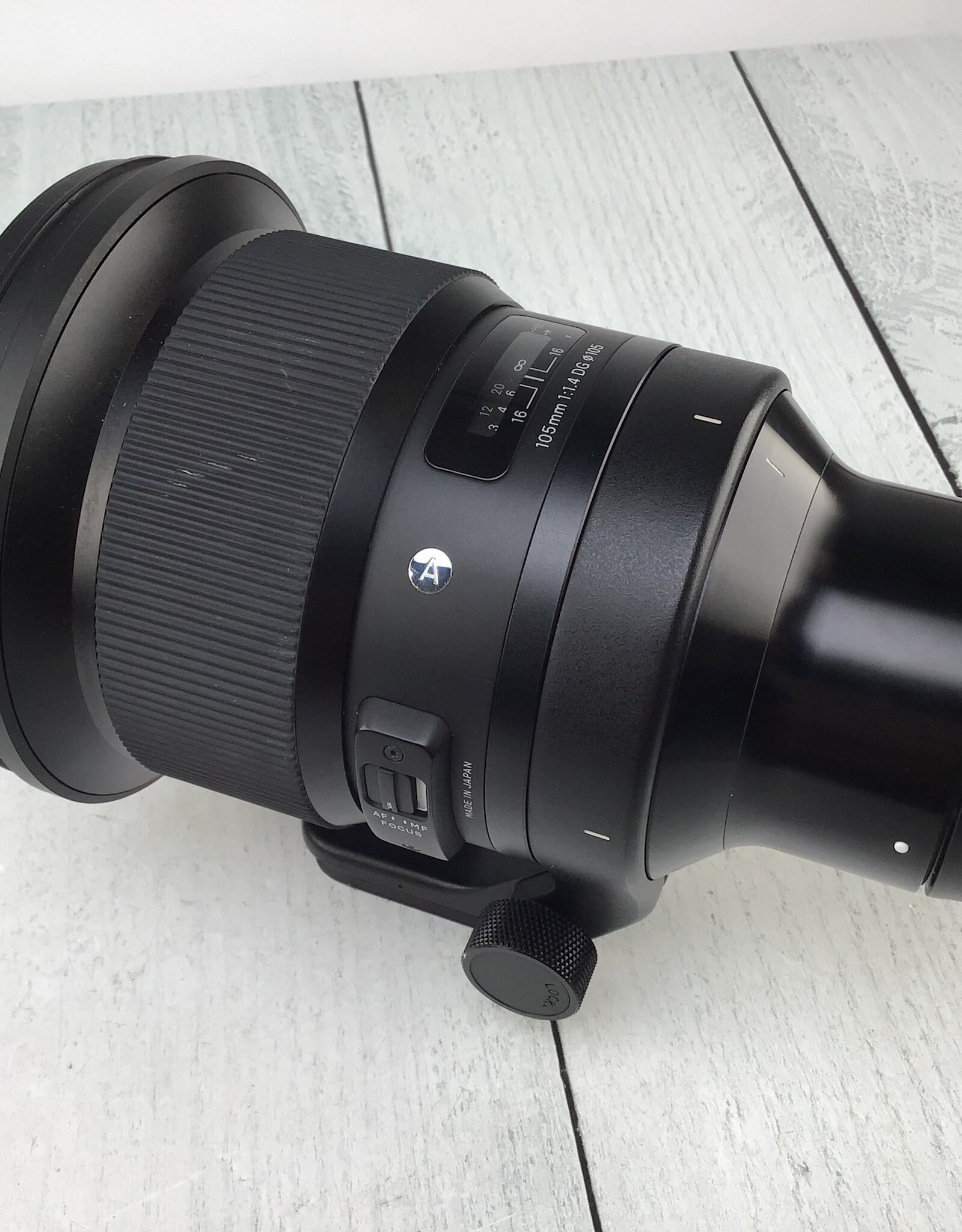SIGMA Sigma 105mm f1.4 DG E Mount Lens Used Good