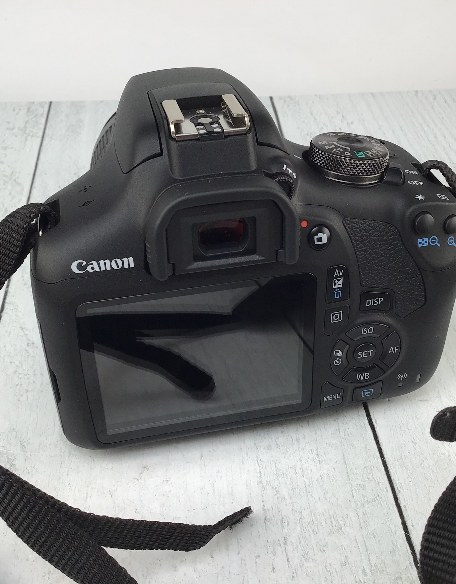 CANON Canon Rebel T7 Camera w/18-55 Used EX