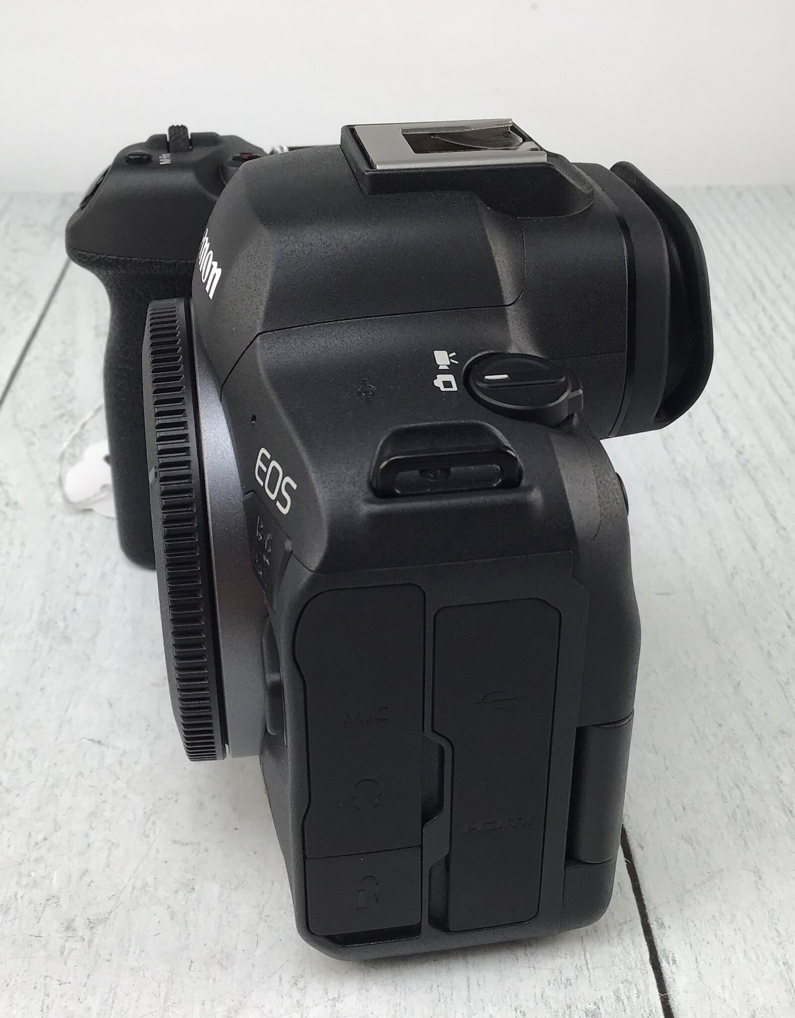 CANON Canon R6 Mark II Camera Body Used Good