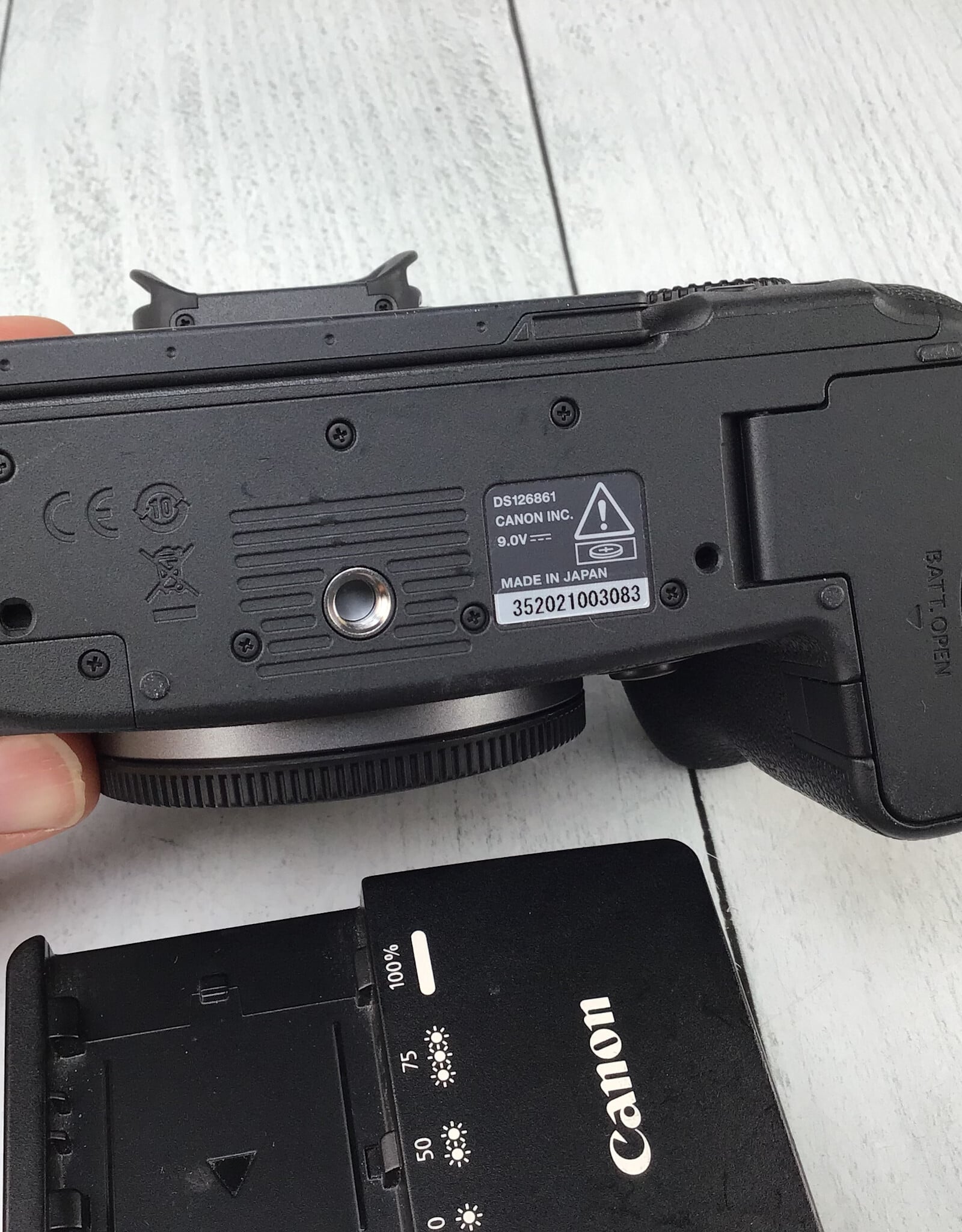 CANON Canon R6 Mark II Camera Body Used Good