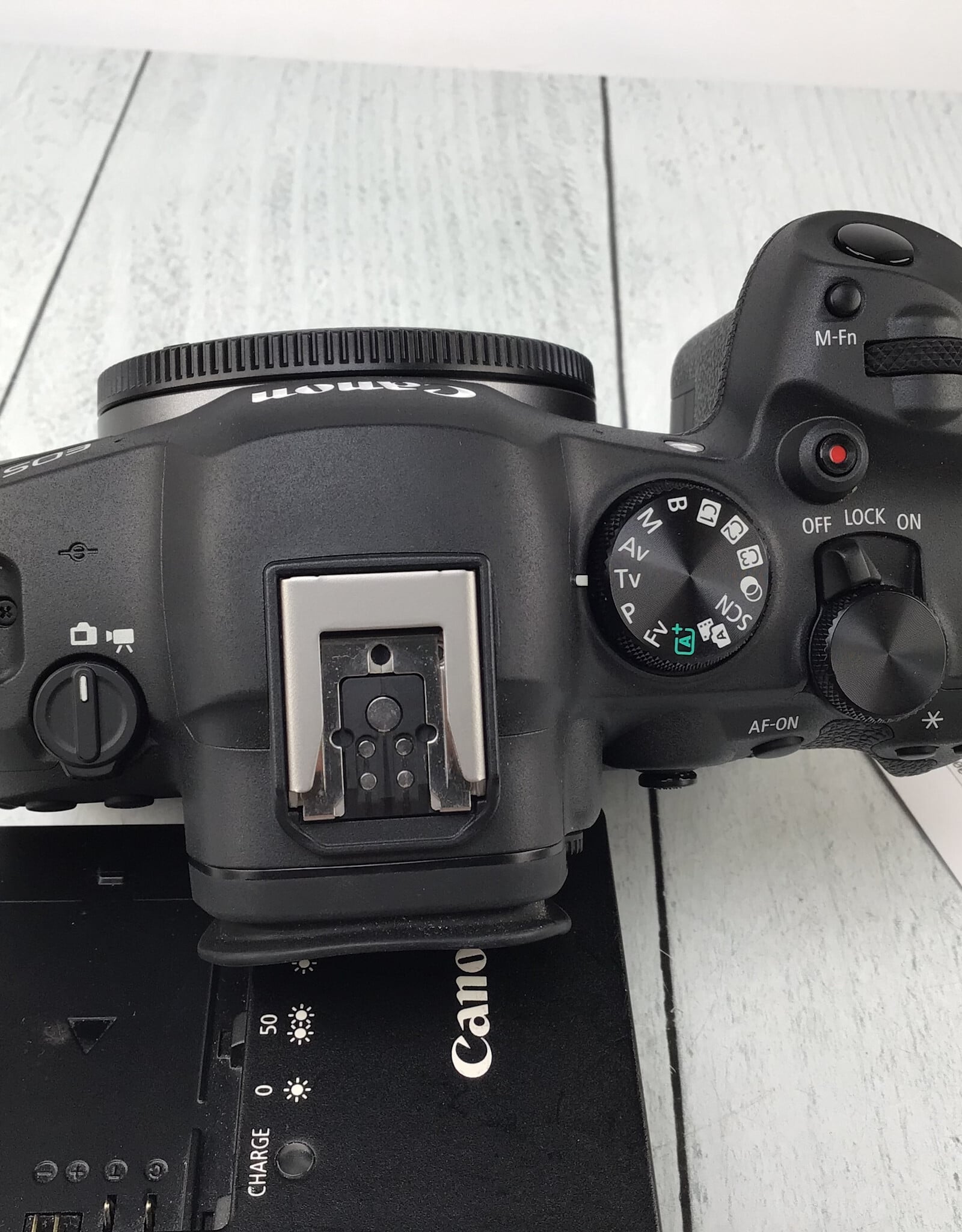 CANON Canon R6 Mark II Camera Body Used Good