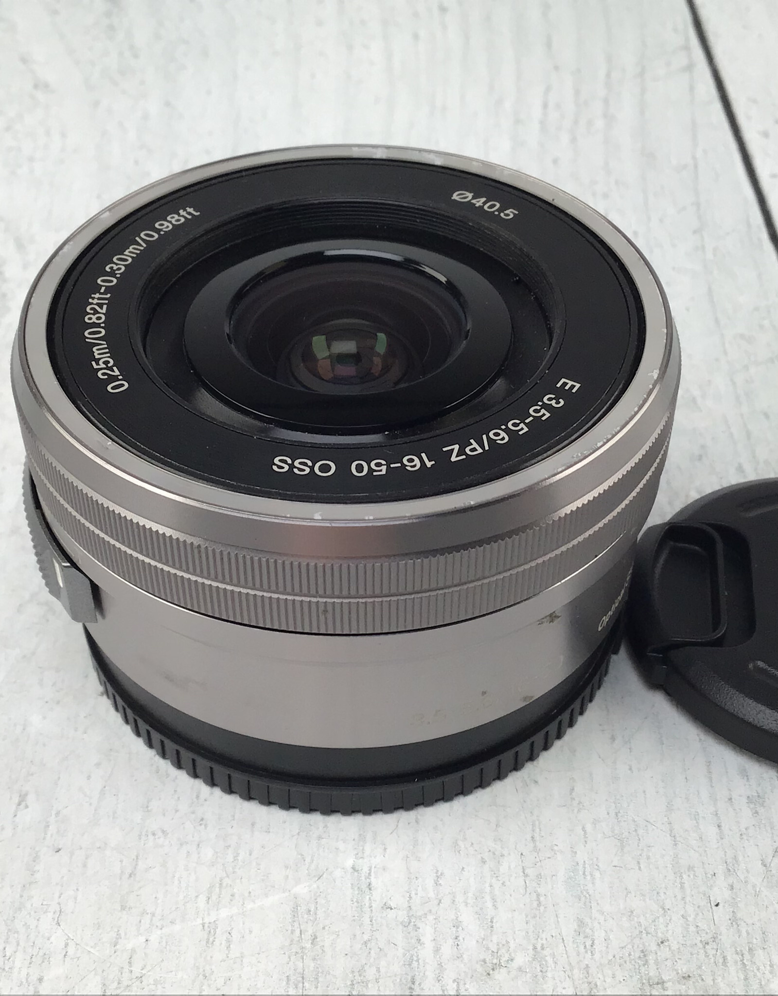 SONY Sony E 16-50mm f3.5-5.6 PZ OSS Silver Lens Used Fair