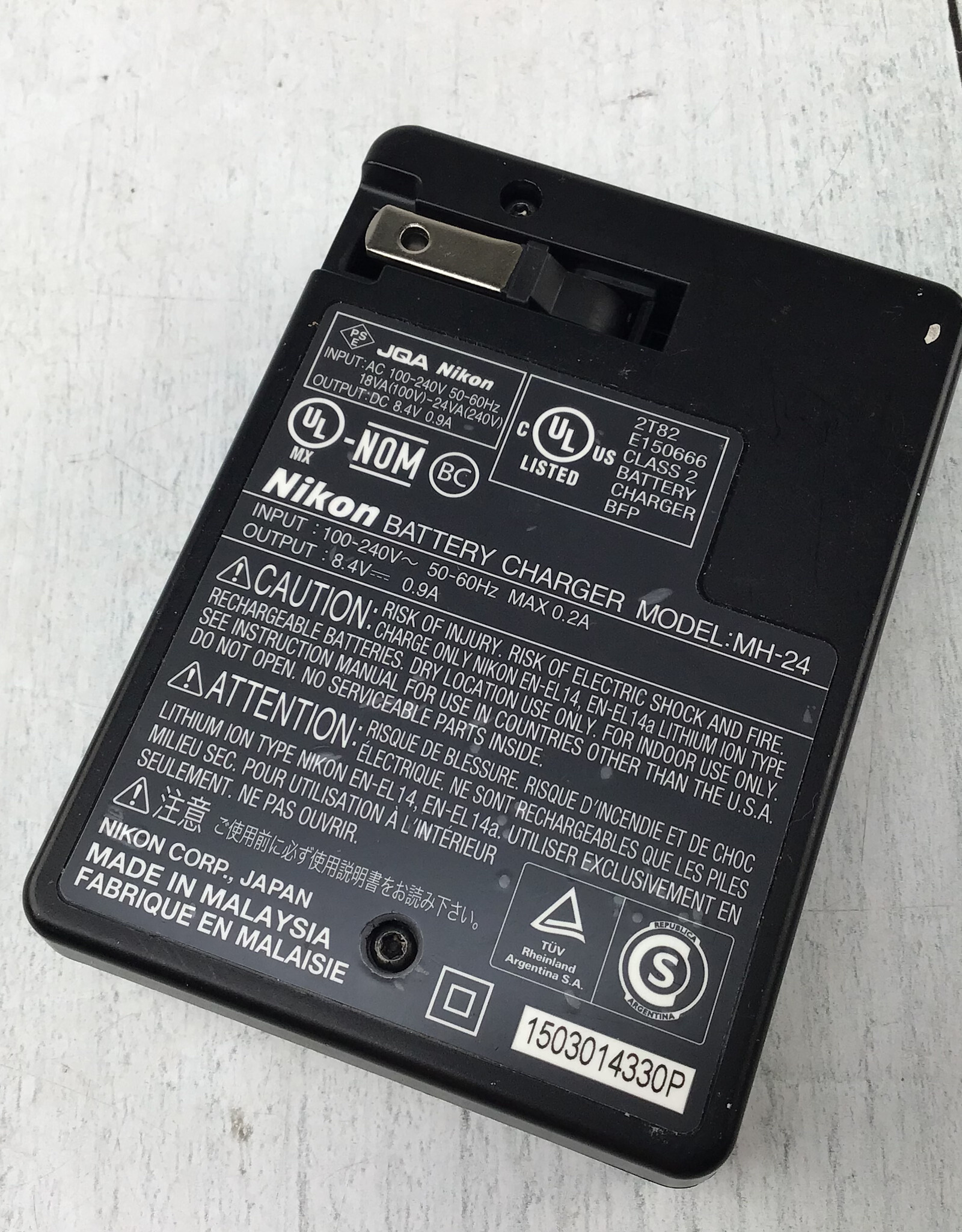NIKON Nikon MH-24 Battery Charger for EN-EL14 Used Good