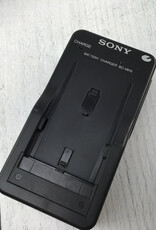 SONY SONY BC-V615 Battery Charger for NP-F970 NP-F750 Used Good