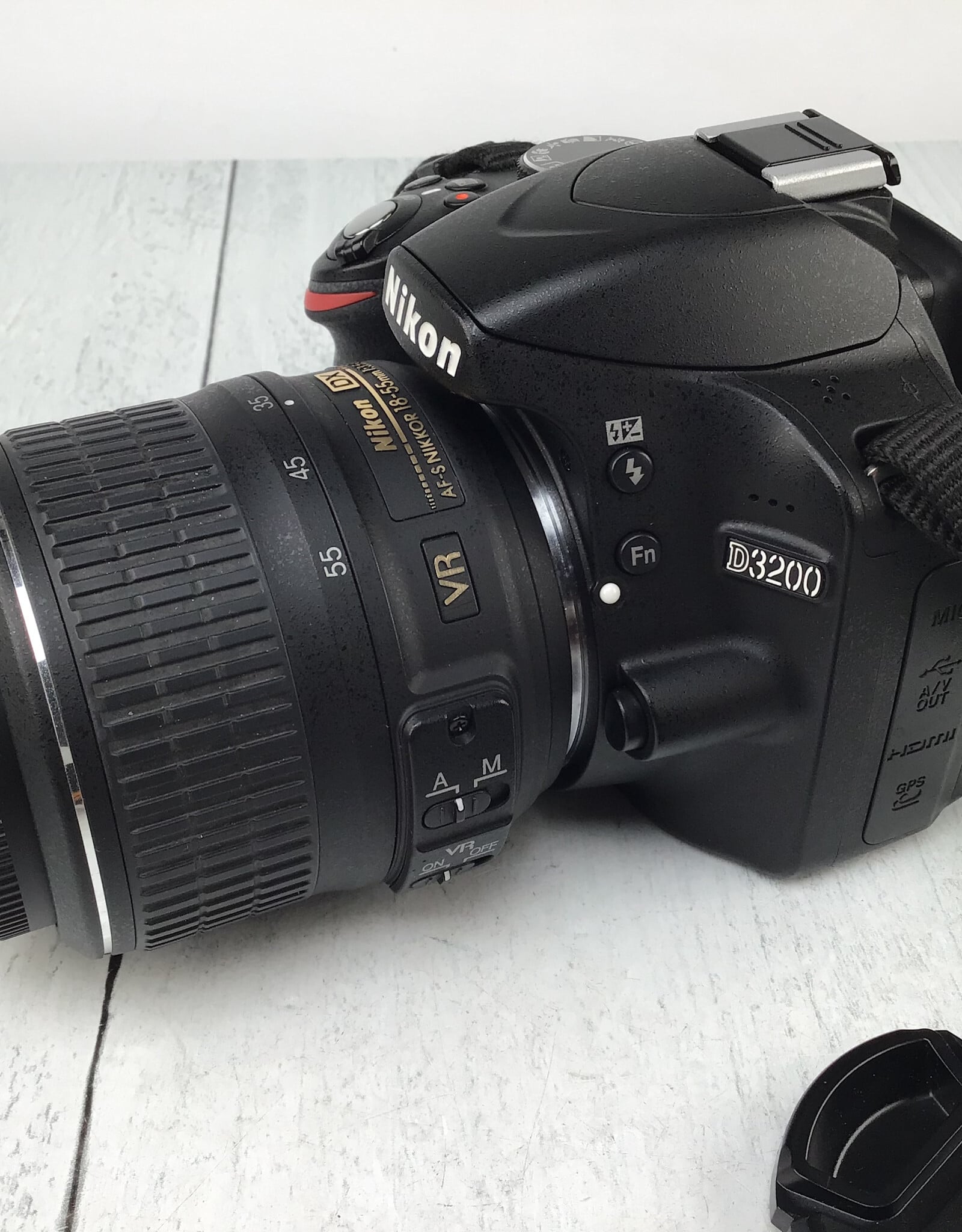 NIKON Nikon D3200 Camera w/18-55 Used Good