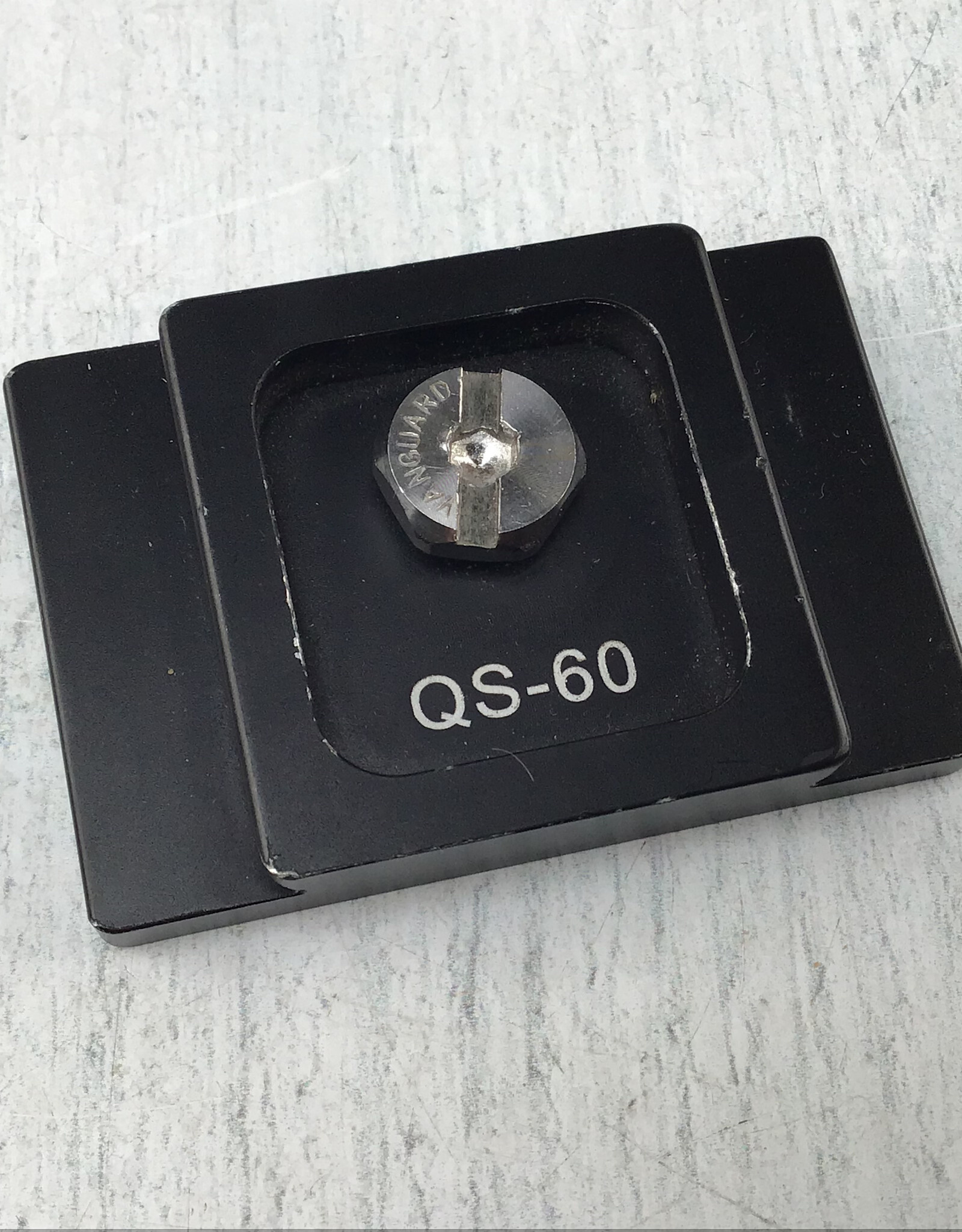Vanguard Vanguard QS-60 Quick Relase Tripod Plate Used Good