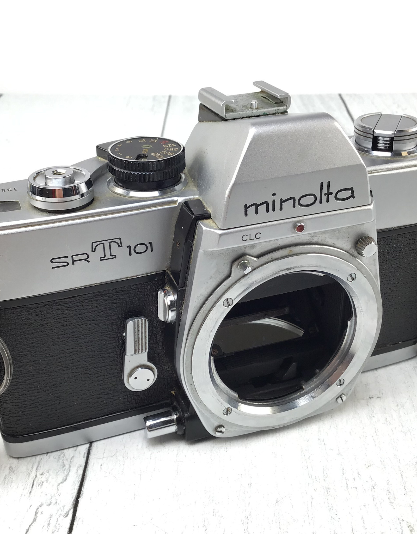 Minolta SRT 101 Camera Ding Affect Advancing Film Used AS IS