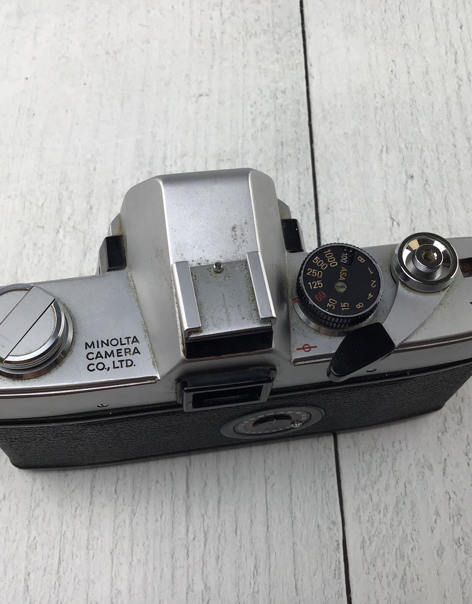 Minolta SRT 101 Camera Ding Affect Advancing Film Used AS IS