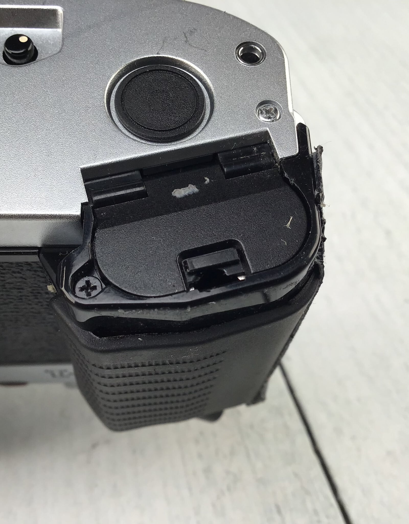 CANON Canon AL-1 Camera Body Broken Battery Door Used AS IS