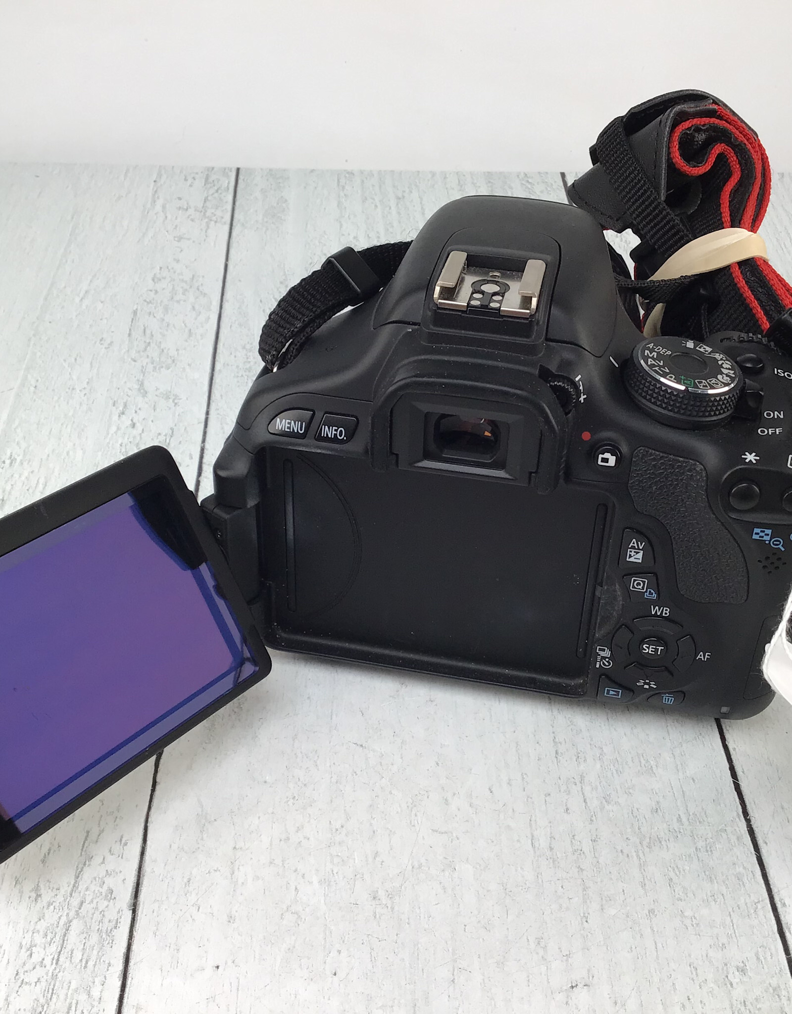 CANON Canon EOS Rebel T3i Camera w/ 18-55mm IS Used Good