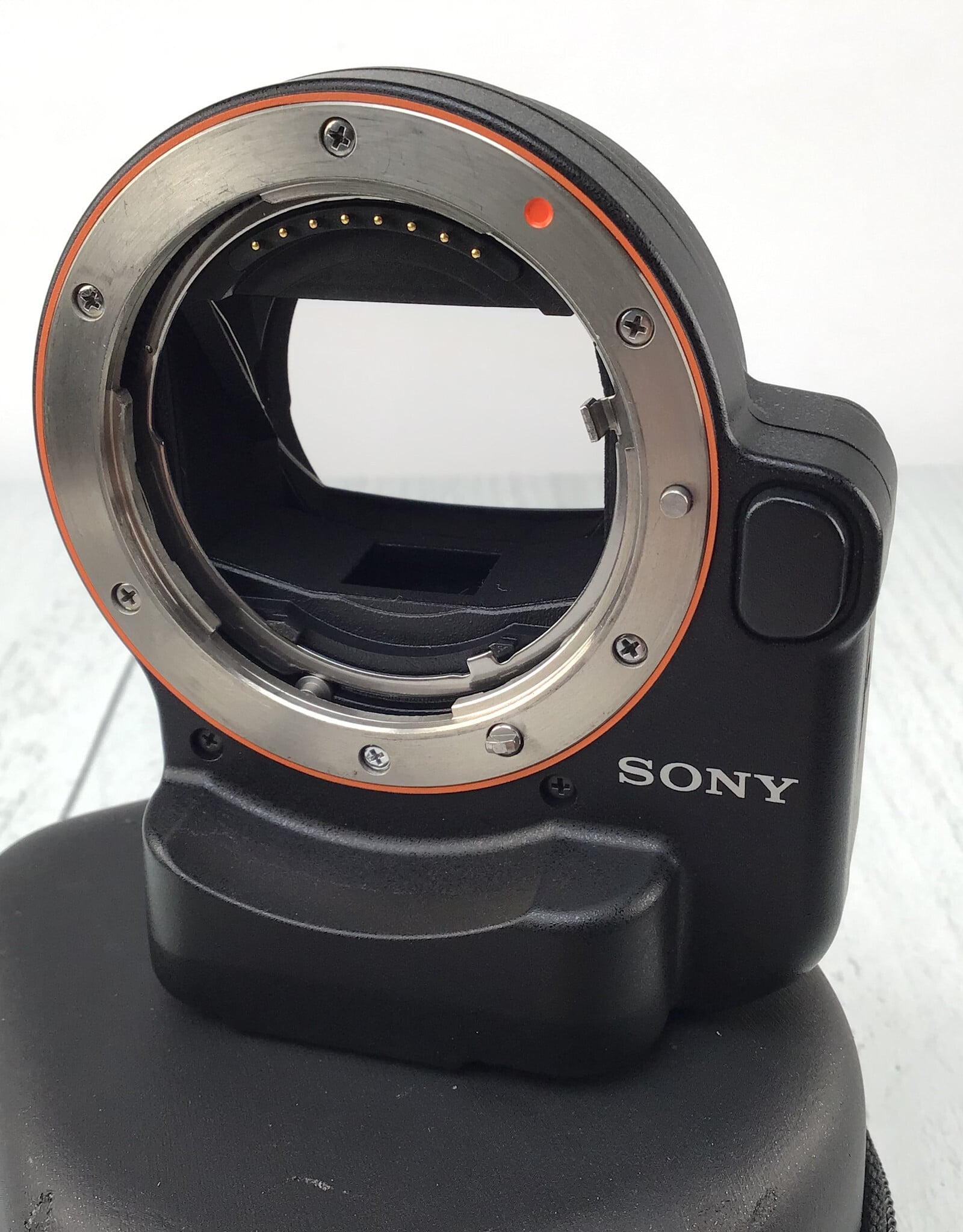 SONY Sony Lens Adapter LA-EA4 in Case Used Good