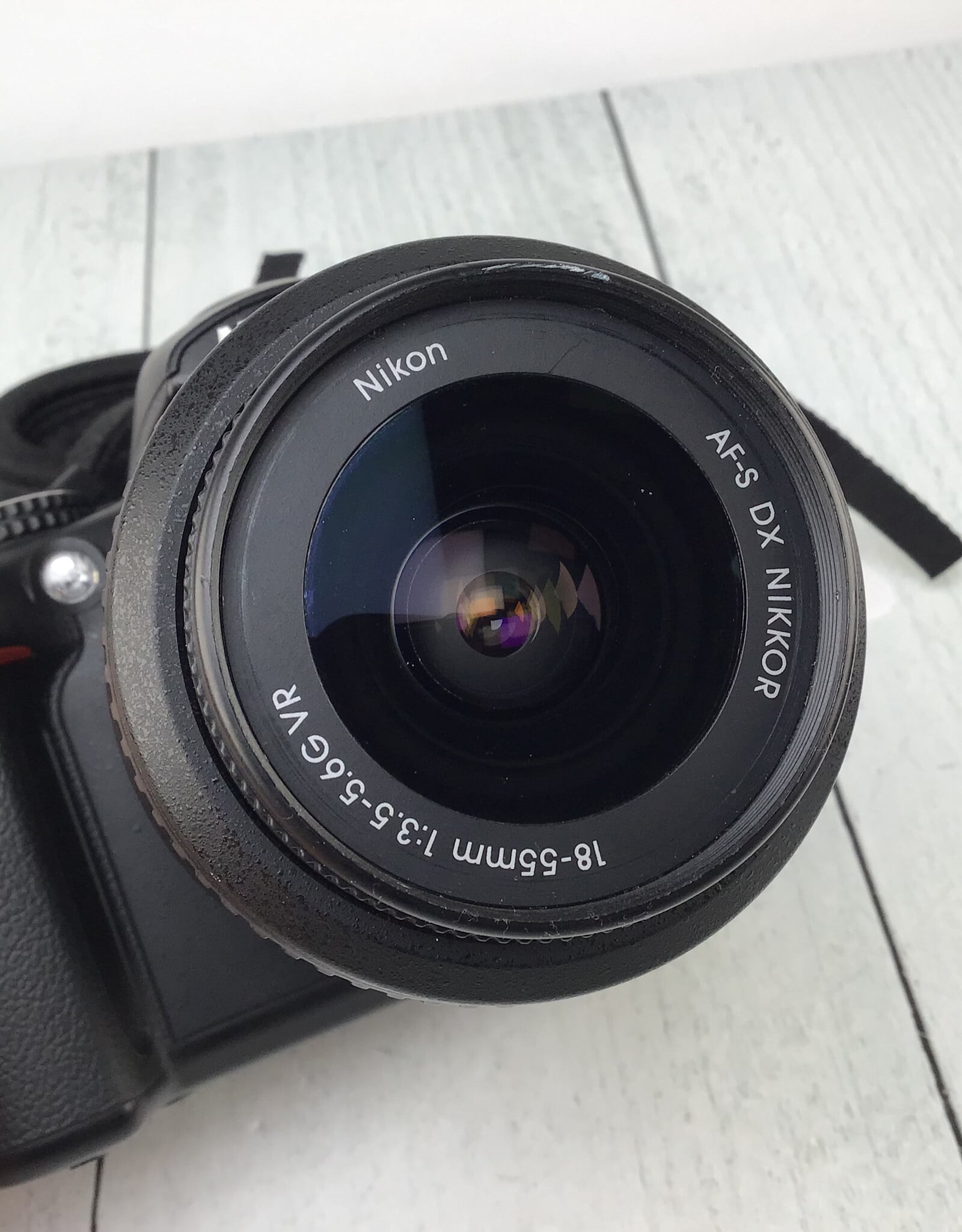 NIKON Nikon D5000 Camera w/ 18-55mm VR Used Good
