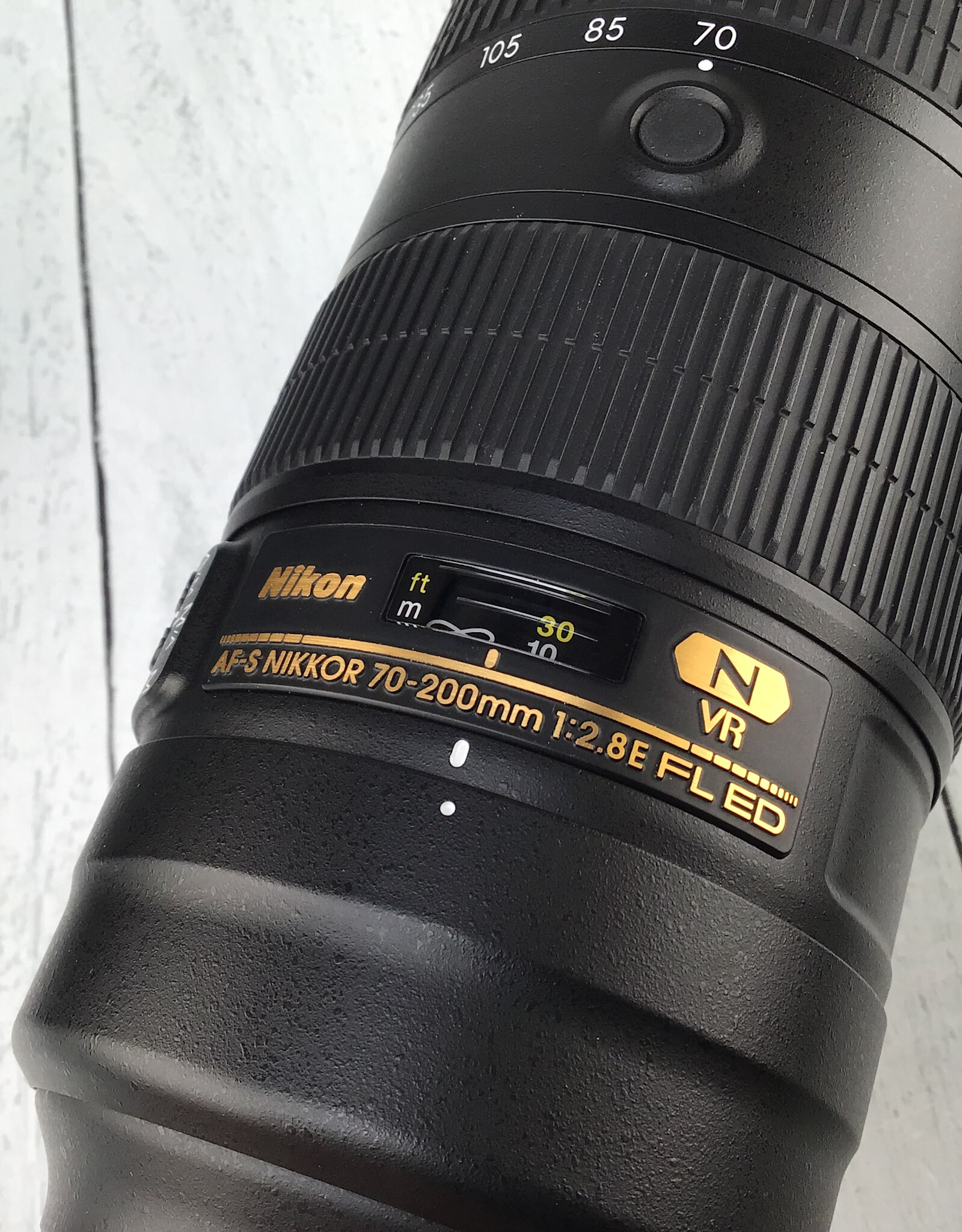 NIKON Nikon AF-S Nikkor 70-200mm f2.8 E FL VR Lens Used Good