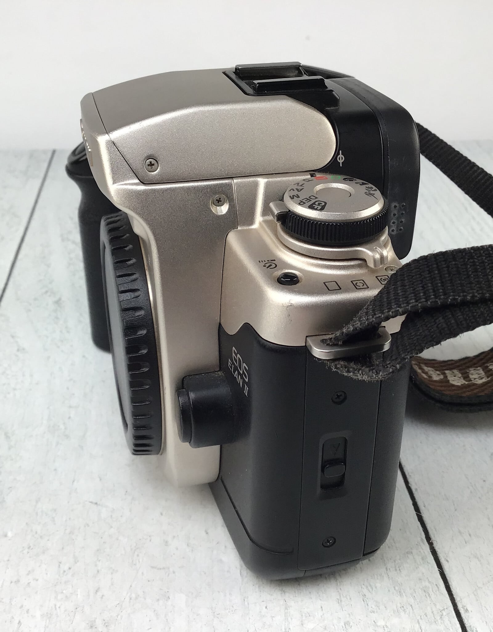 CANON Canon EOS Elan II Film Camera Used Good