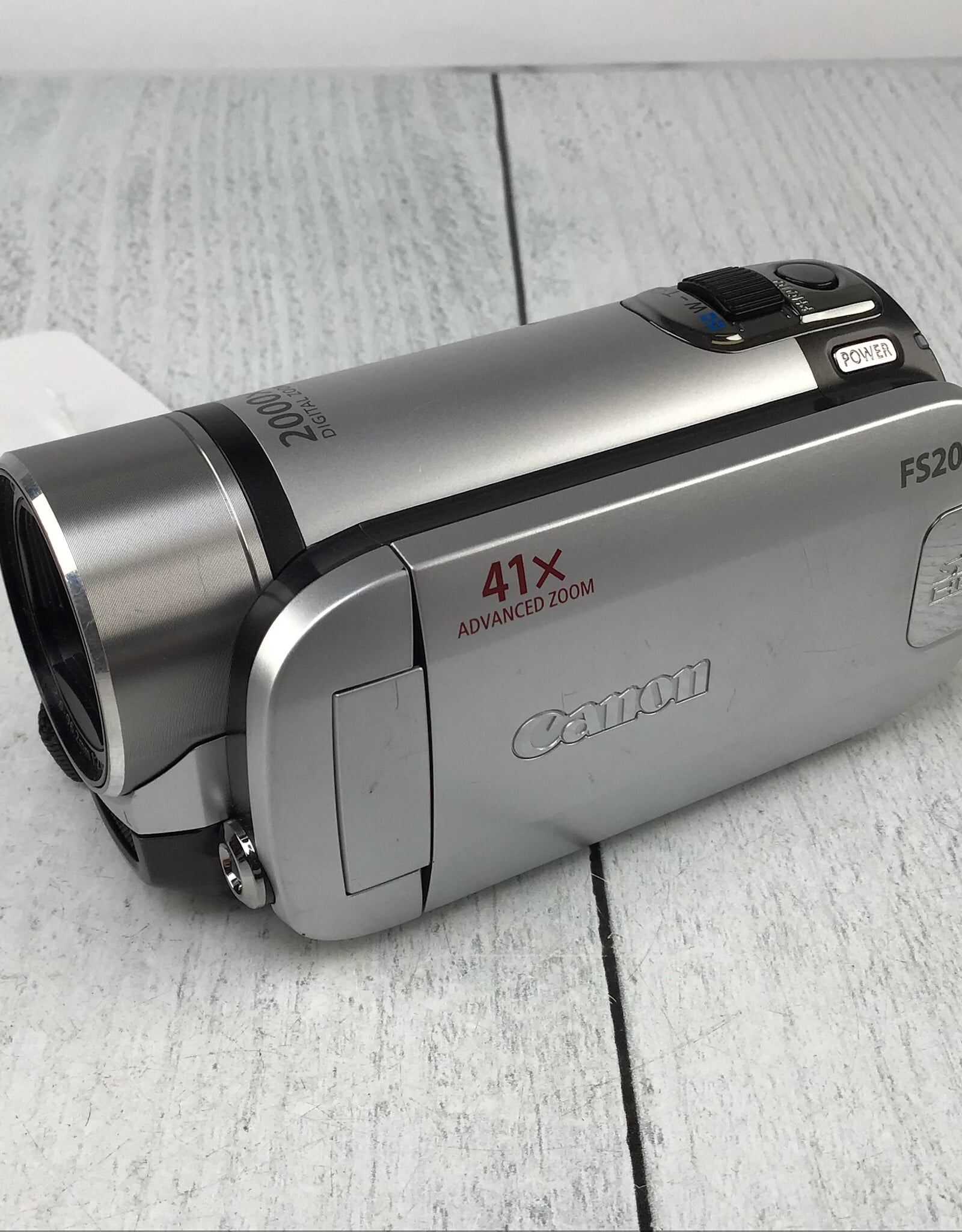 CANON Canon FS200 Camcorder No Charger Used Good