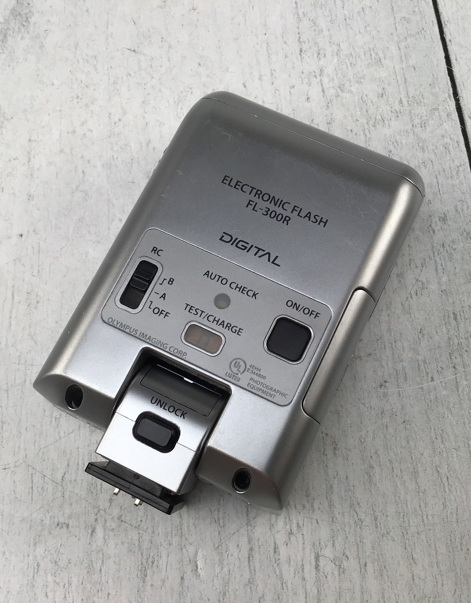 OLYMPUS Olympus FL-300R Flash Used Good