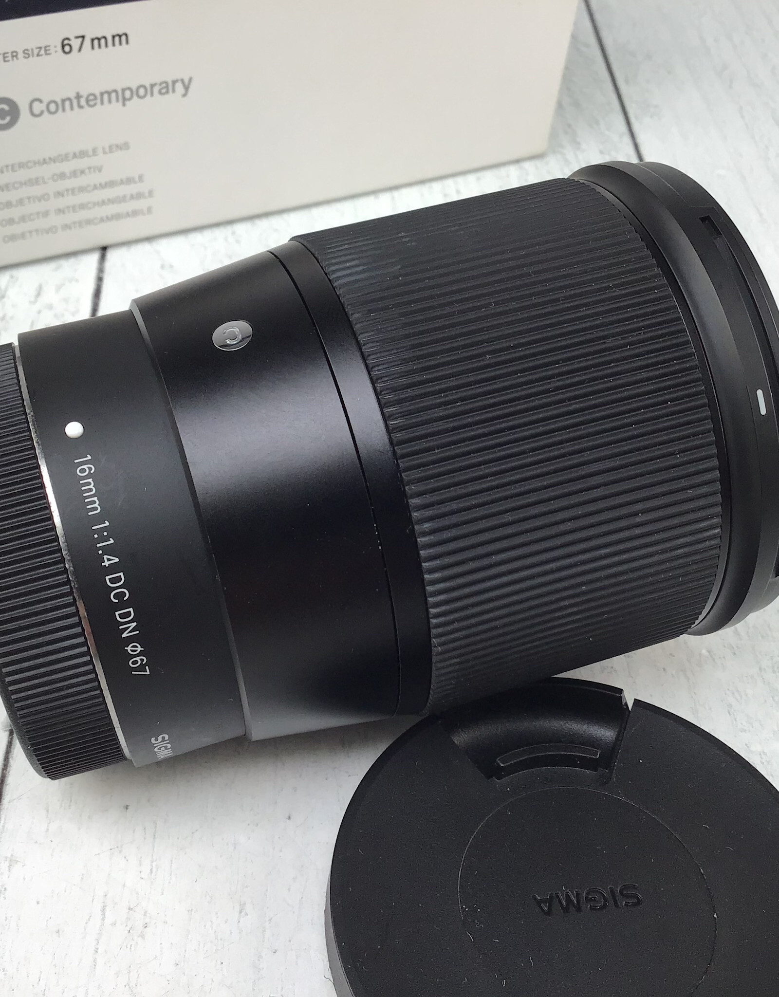 SIGMA Sigma 16mm f1.4 DC DN Lens for Canon EF-M in Box Used