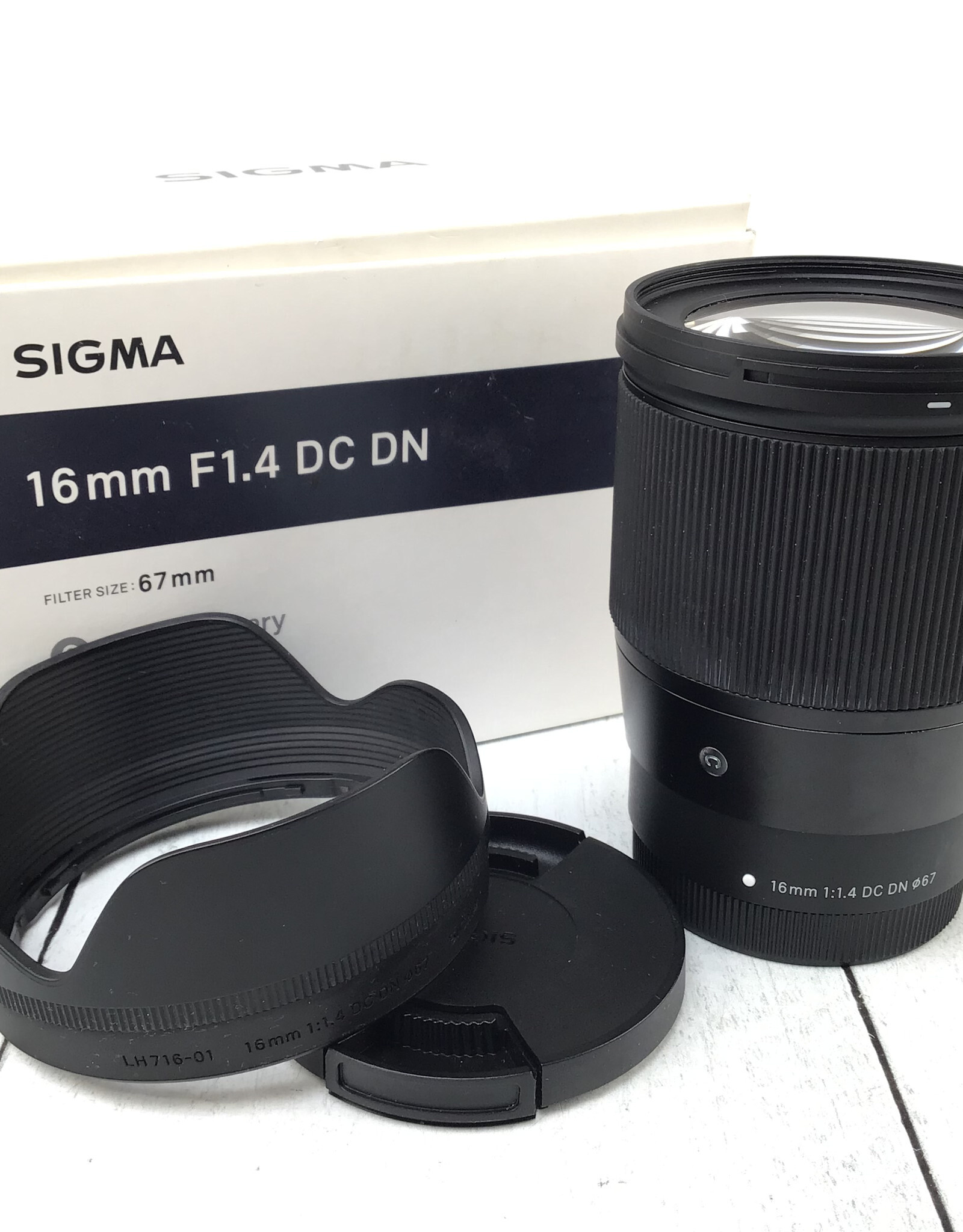 SIGMA Sigma 16mm f1.4 DC DN Lens for Canon EF-M in Box Used