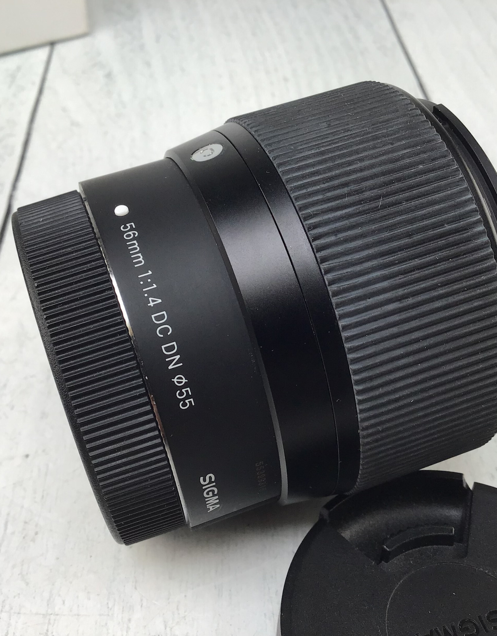 CANON Sigma 56mm f1.4 DC DN Lens for Canon EF-M in Box Used Fair