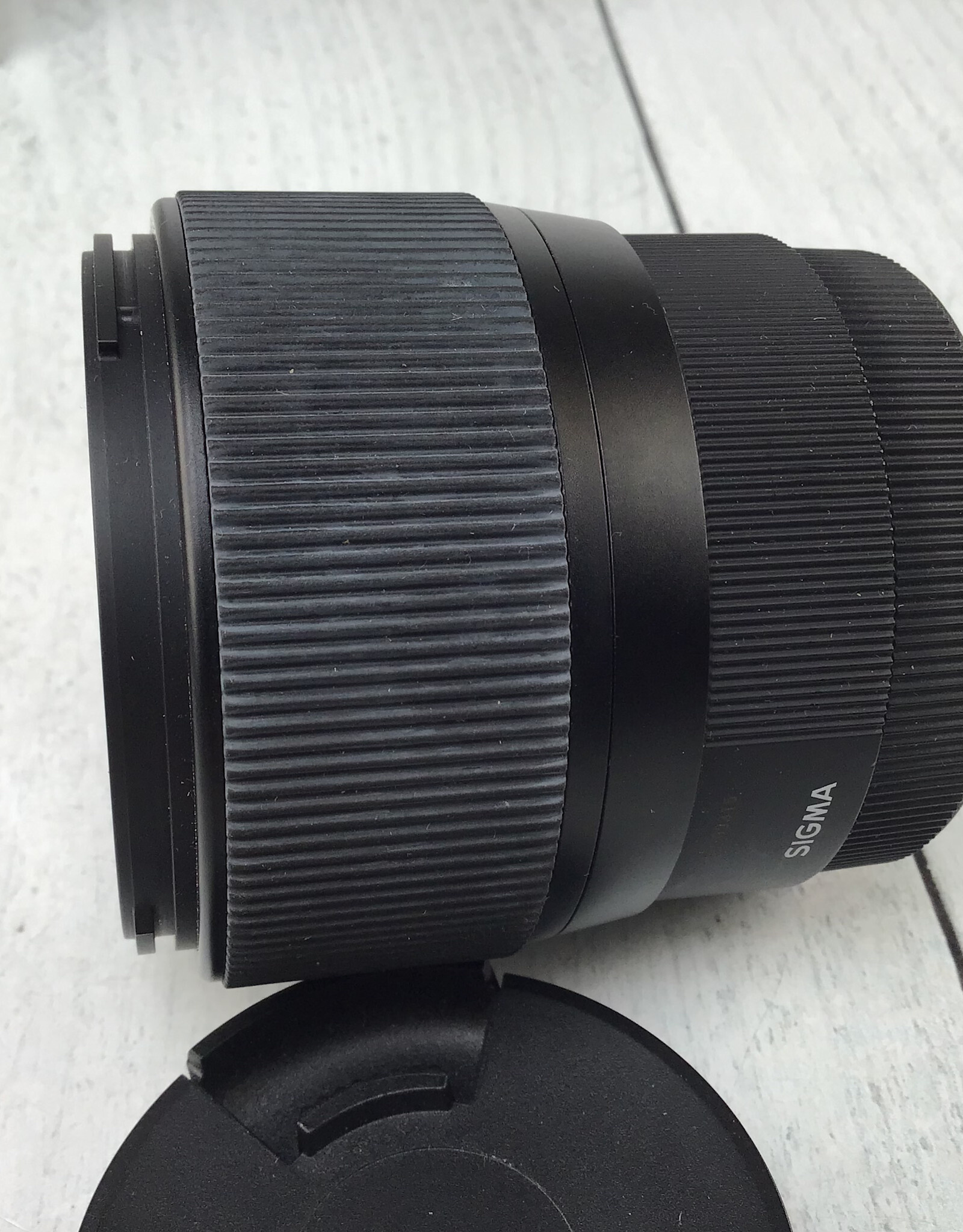 CANON Sigma 56mm f1.4 DC DN Lens for Canon EF-M in Box Used Fair