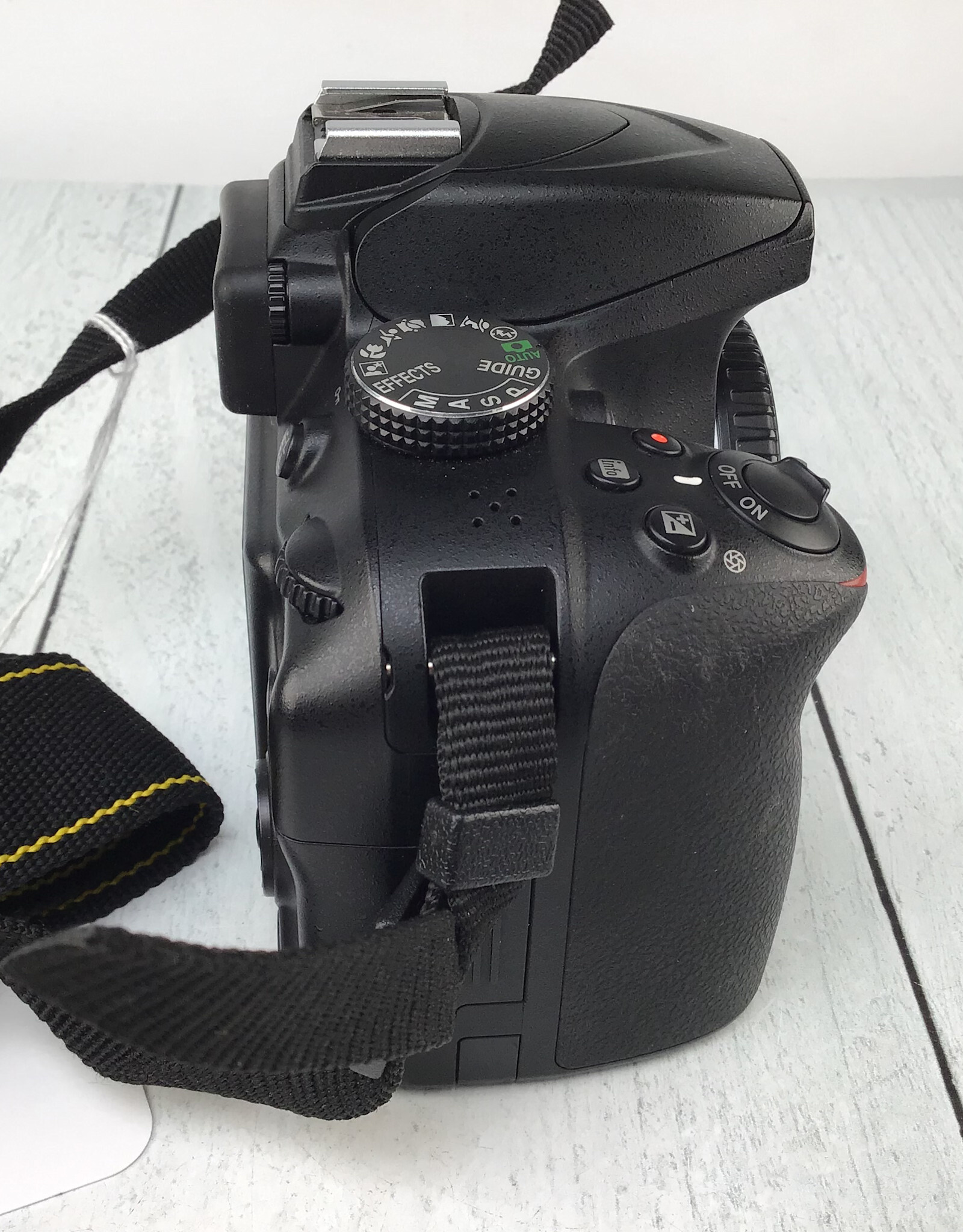 NIKON Nikon D3400 Camera Body Used Good