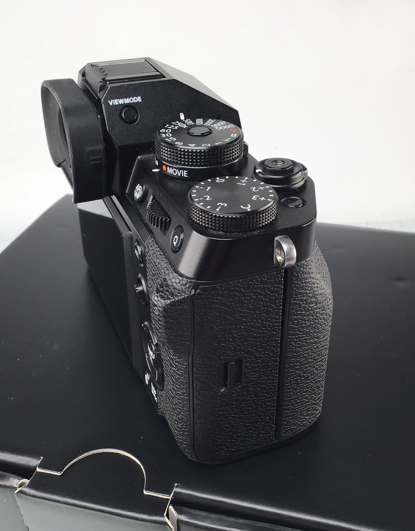 FUJI Fuji X-T5 Camera Body Black in Box Used Good