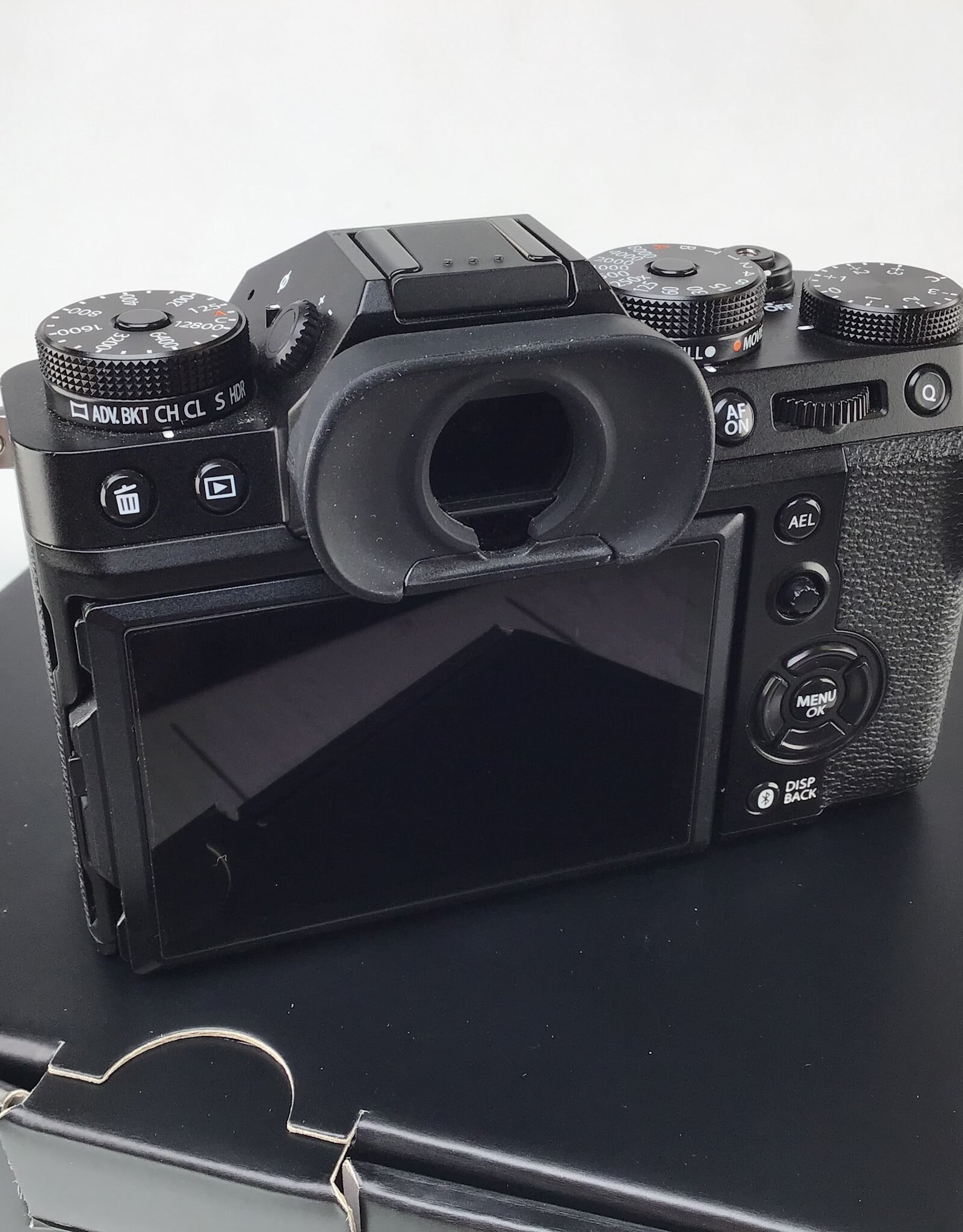 FUJI Fuji X-T5 Camera Body Black in Box Used Good