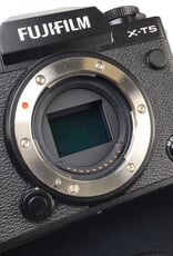 FUJI Fuji X-T5 Camera Body Black in Box Used Good