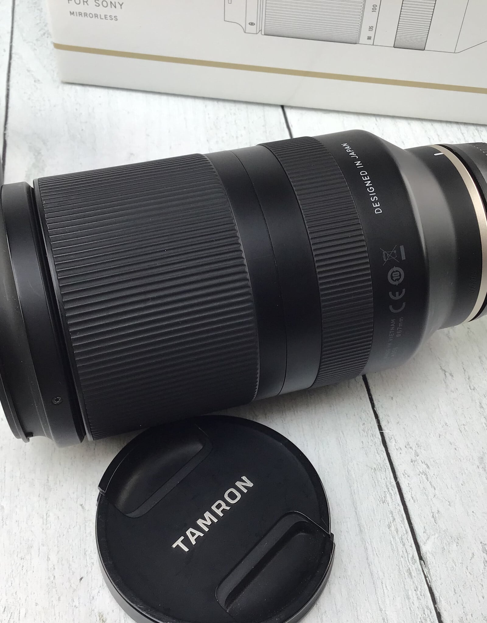 TAMRON Tamron 70-180mm f2.8 Di III VXD Lens for Sony in Box Used Fair