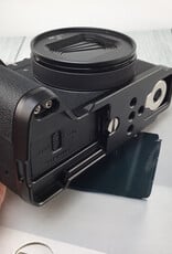 CANON Canon PowerShot V1 Camera in Box Used Good