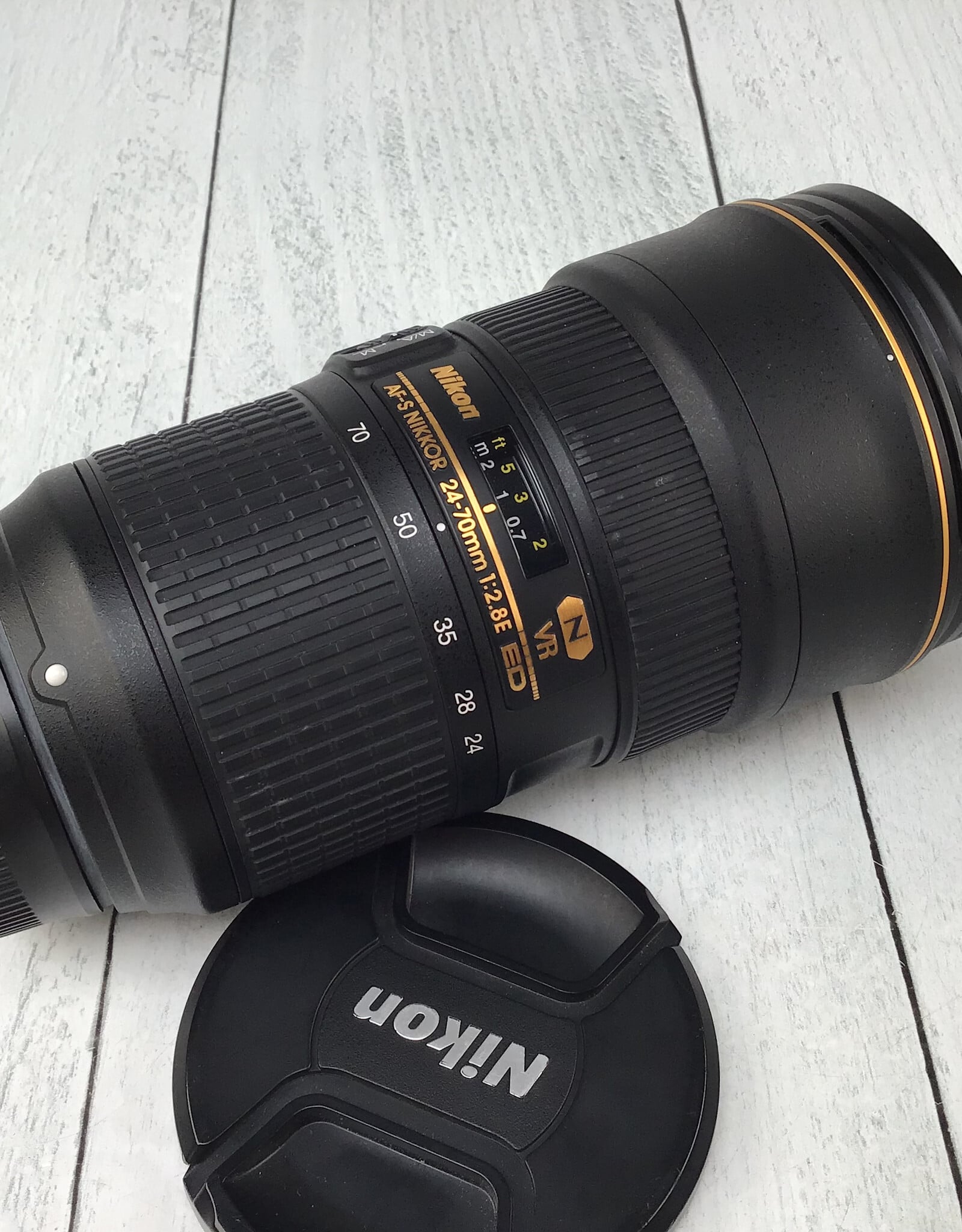 NIKON Nikon AF-S 24-70mm f2.8 E VR Lens Used Good