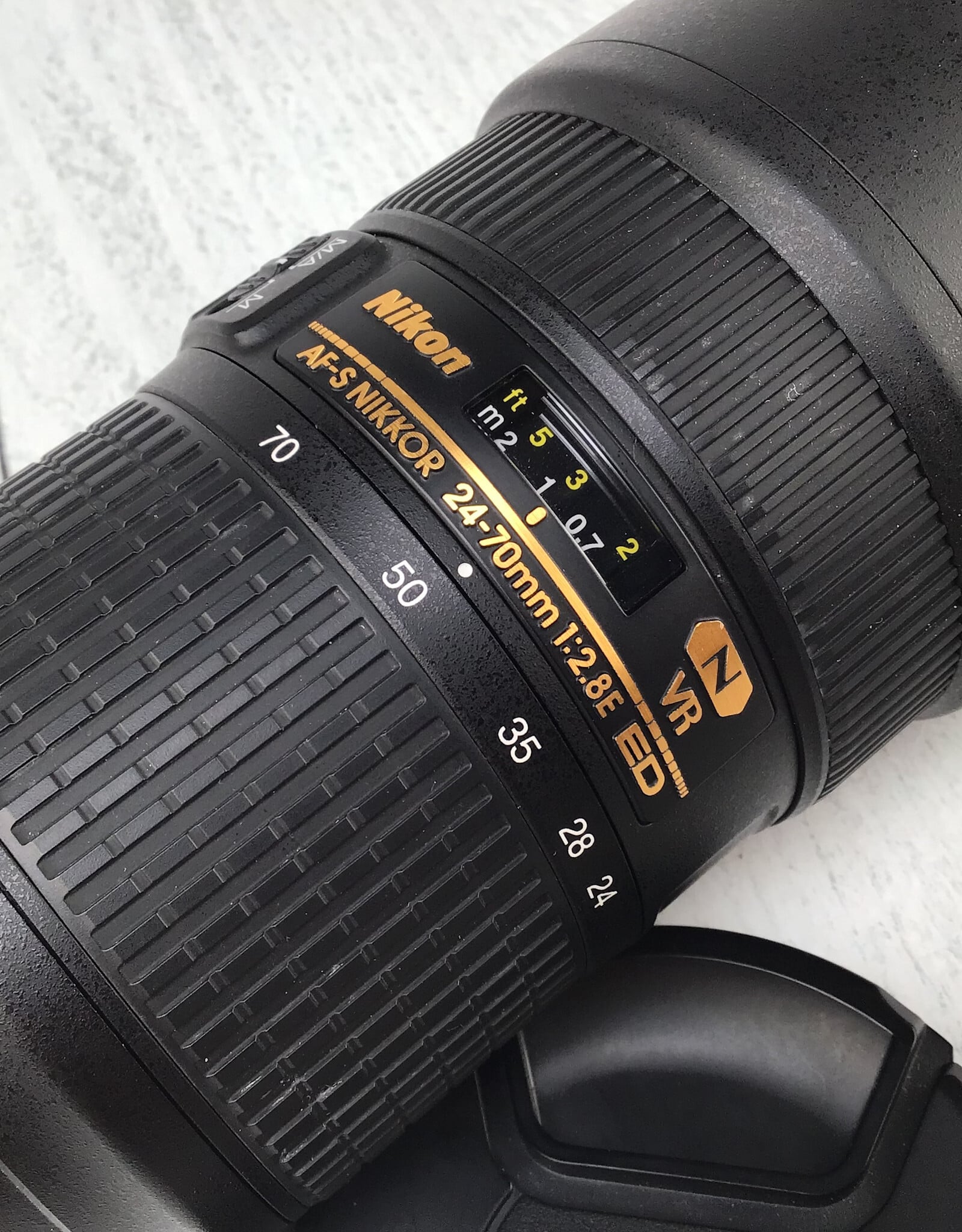 NIKON Nikon AF-S 24-70mm f2.8 E VR Lens Used Good