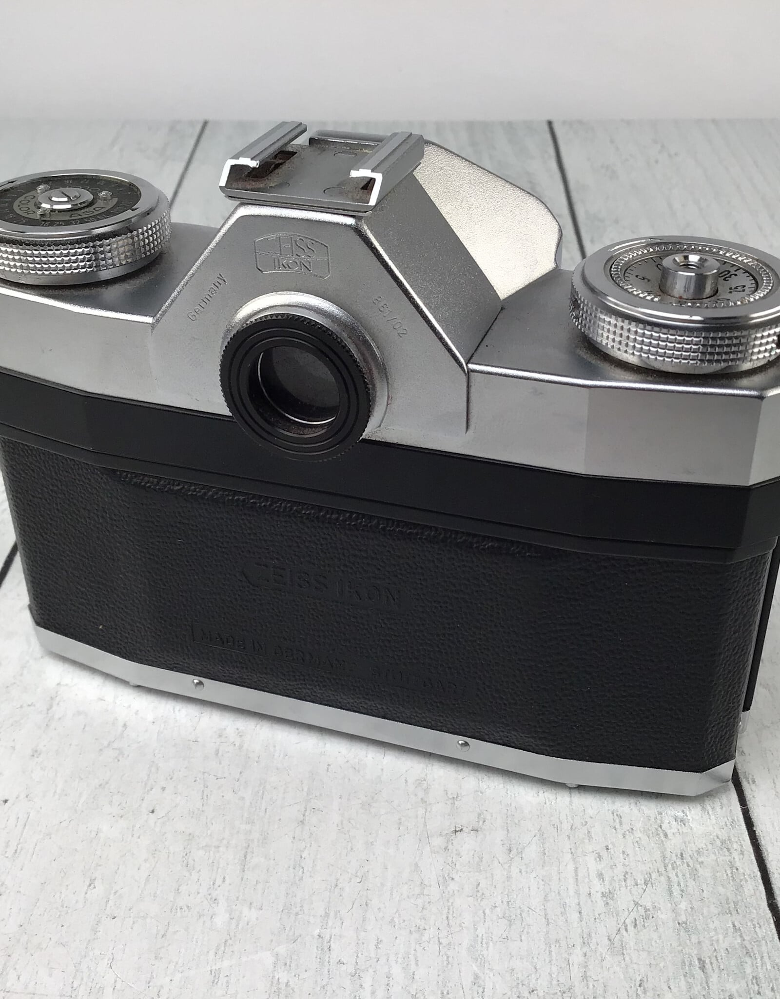 Contax Contaxflex Zeiss Ikon 861/02 Camera Used DISP