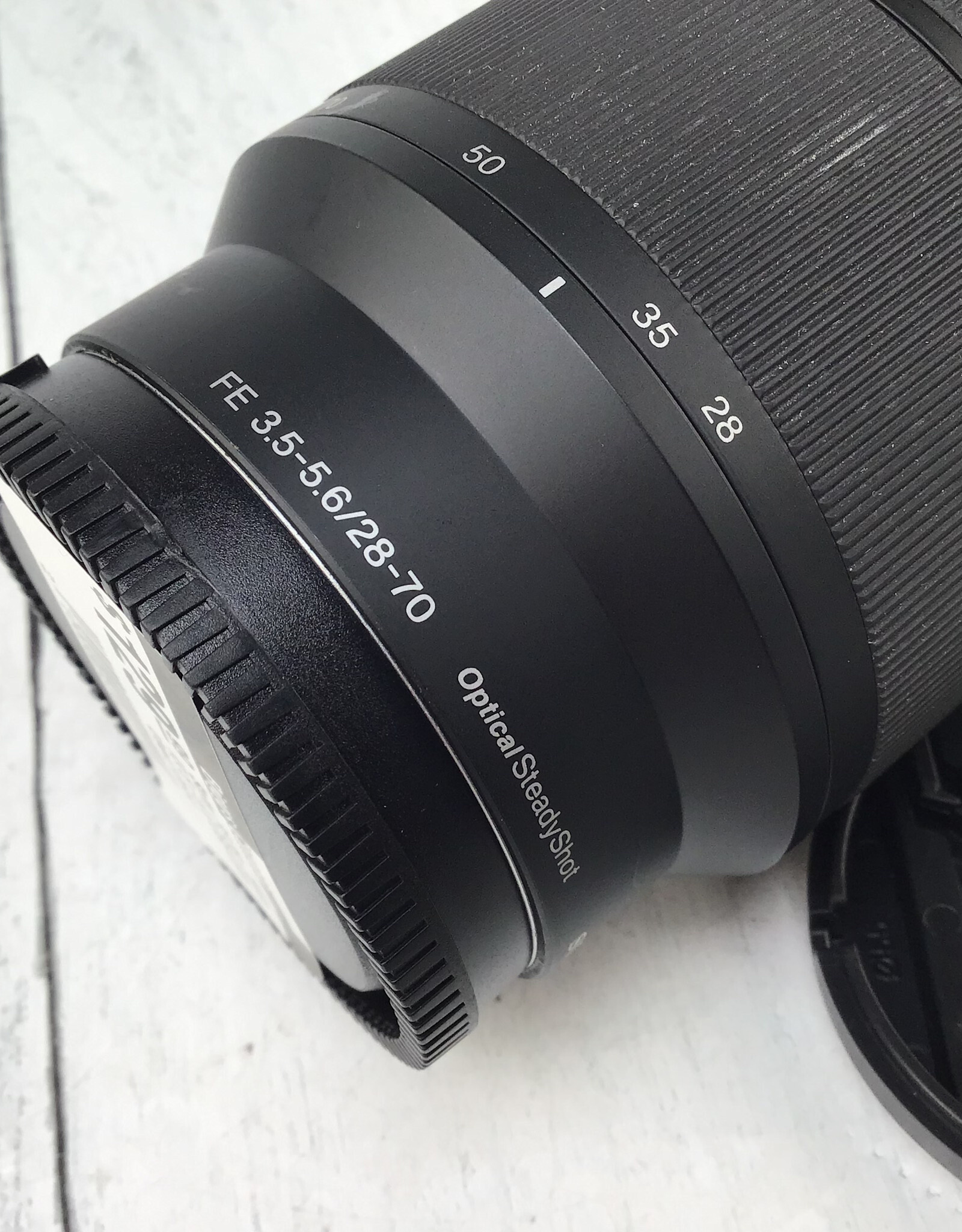SONY Sony FE 28-70mm f3.5-5.6 OSS Lens Used Good