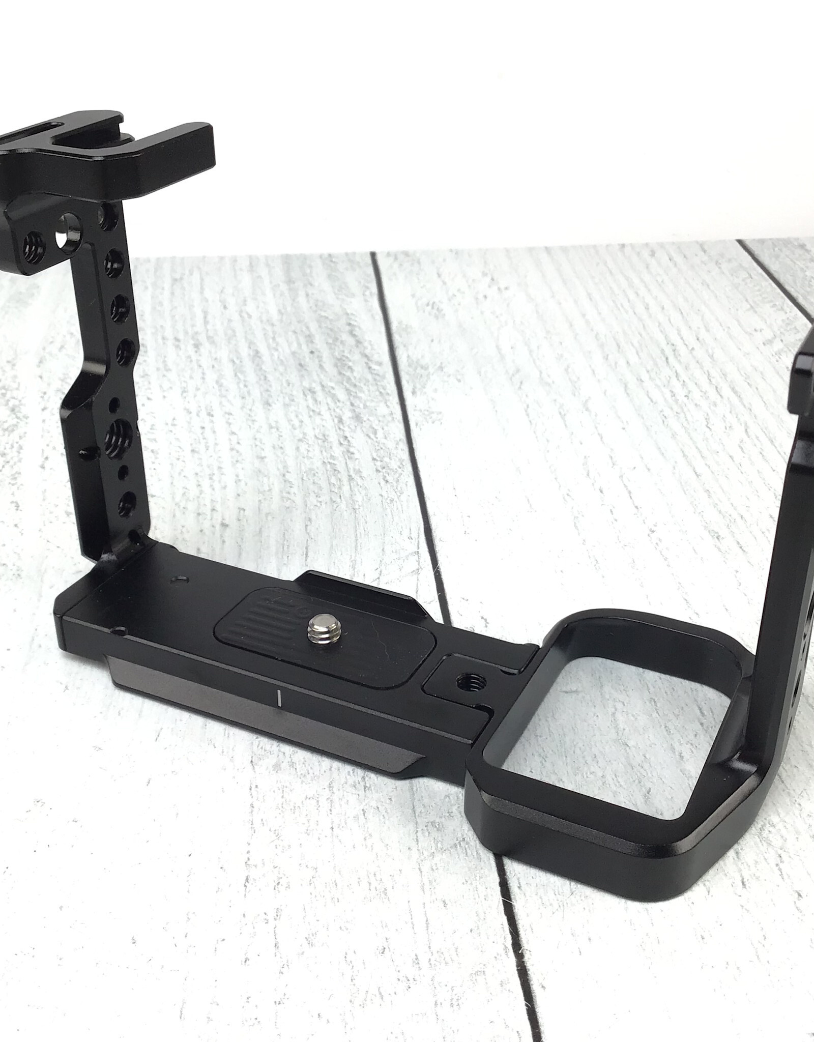 Neewer Neewer Cage for Sony FX30 Used Good