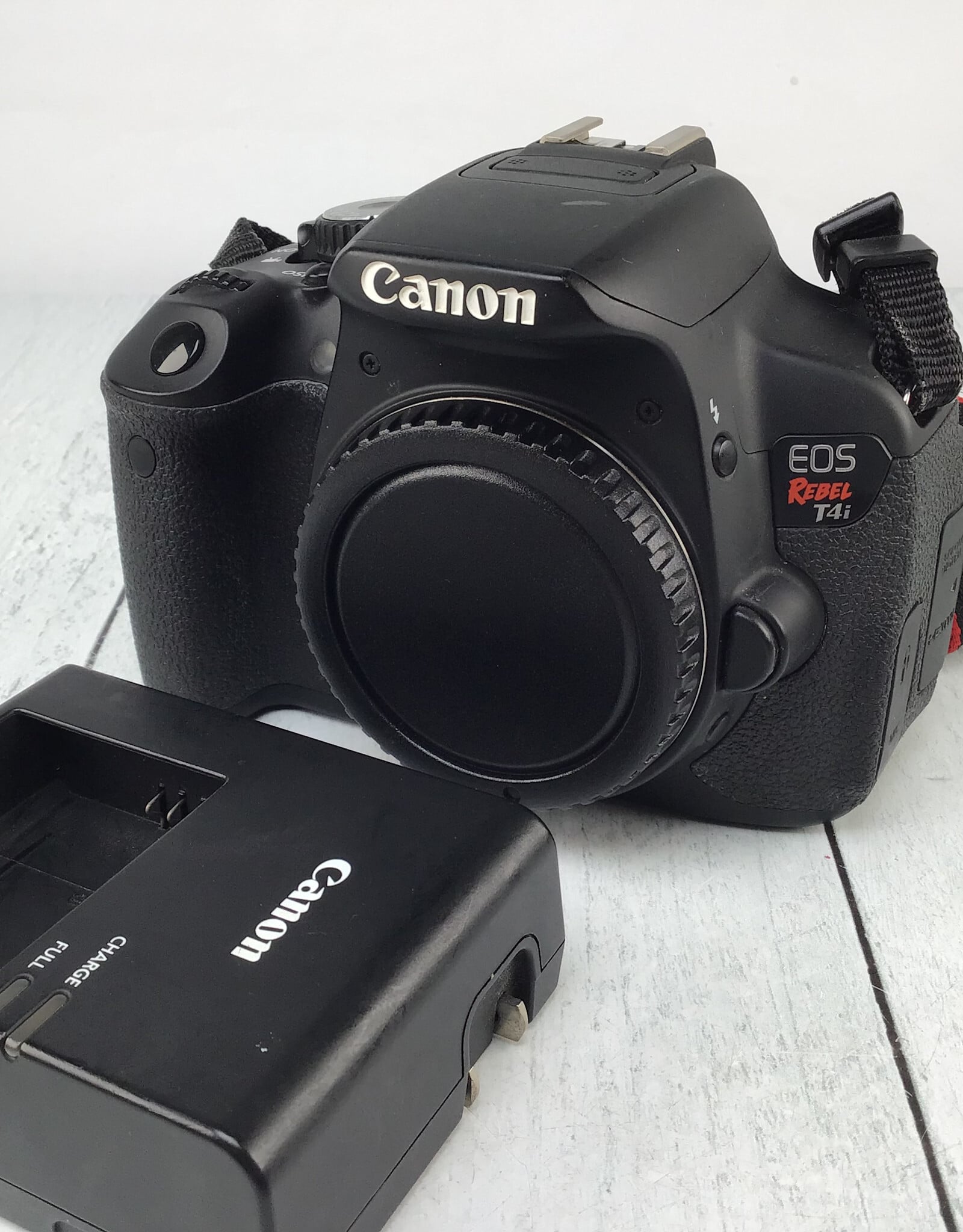 CANON Canon EOS Rebel T4i Camera Body