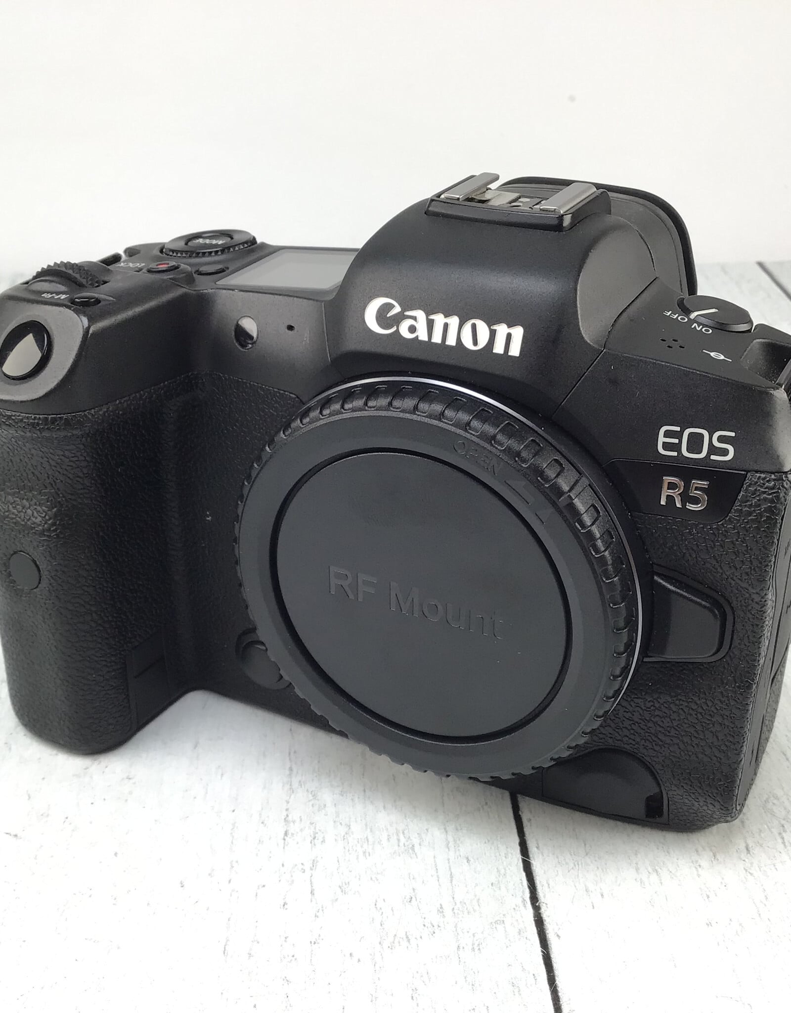 CANON Canon EOS R5 Camera Body Used Good