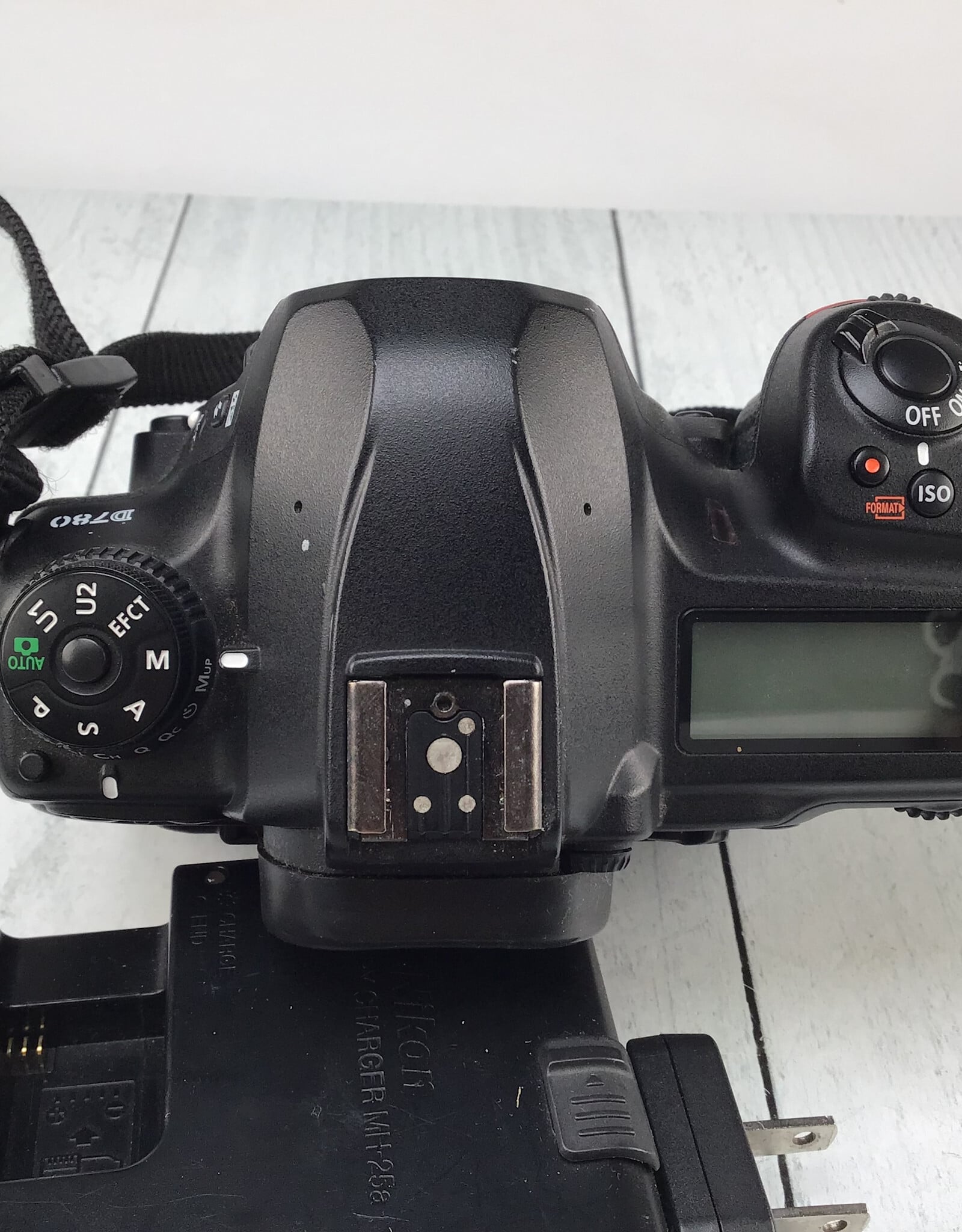 NIKON Nikon D780 Camera Body Shutter Count 37,200 Used Good