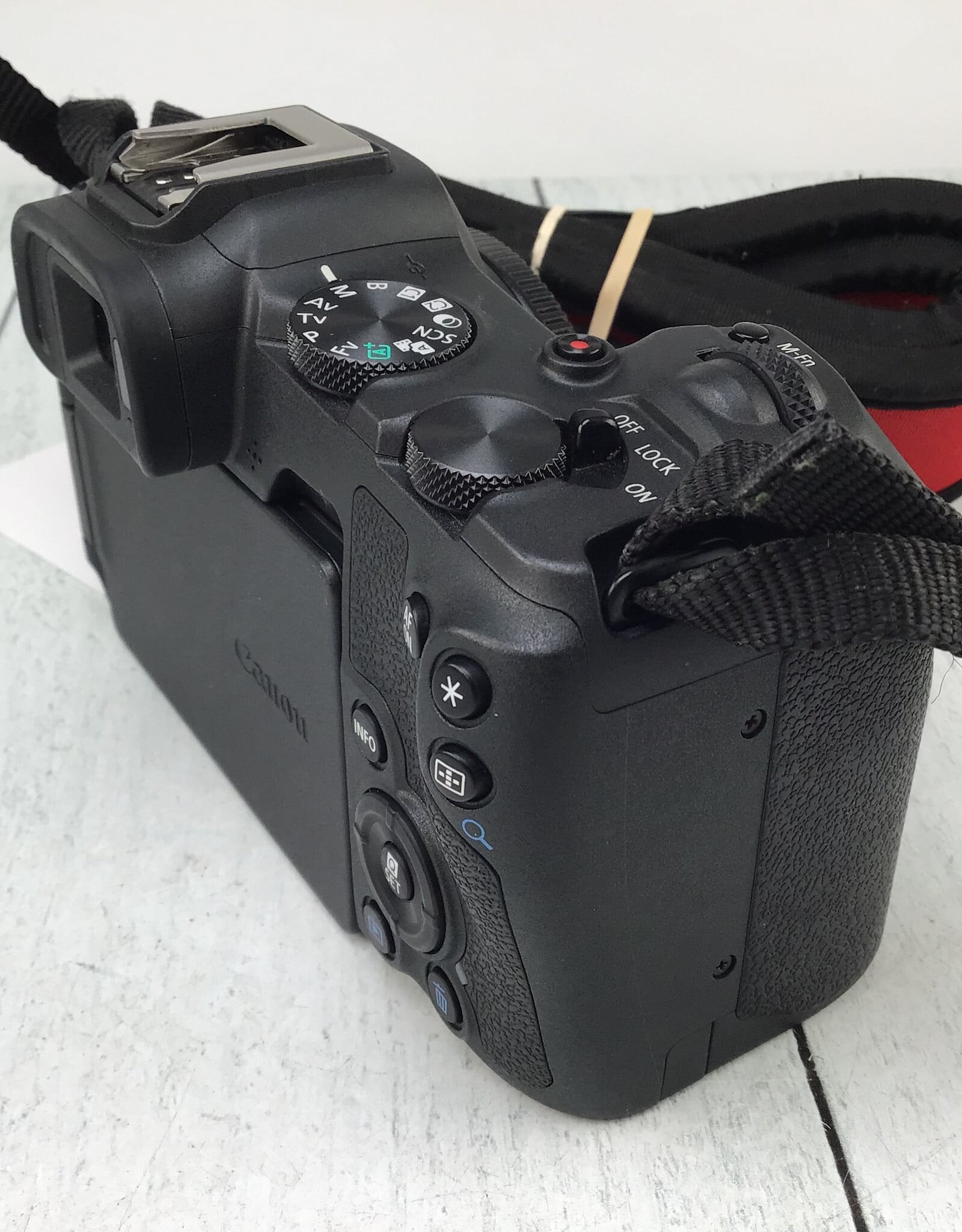 CANON Canon EOS R8 Camera Body Used Good