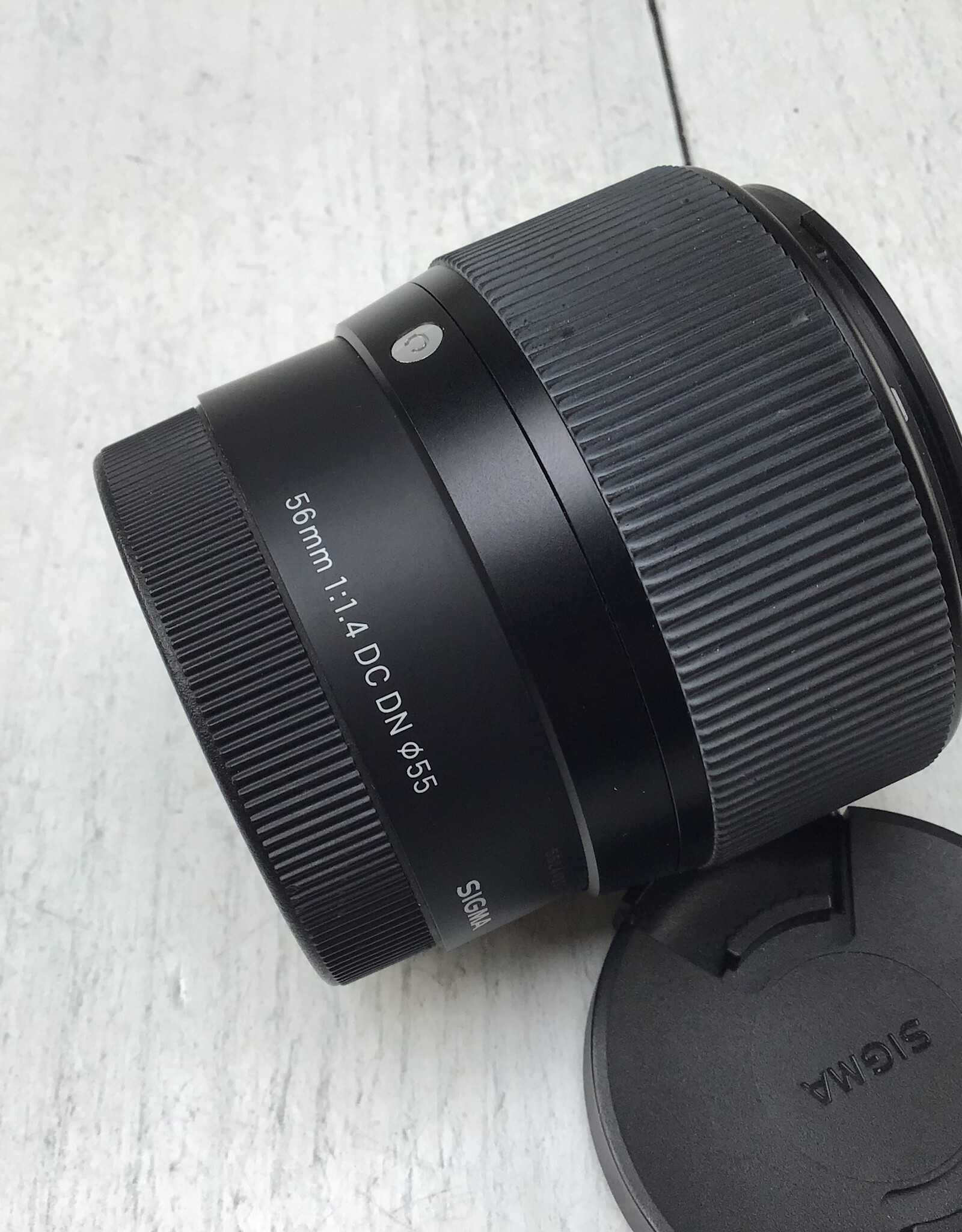 SIGMA Sigma 56mm f1.4 DC DN Lens for Sony in Box Used Good