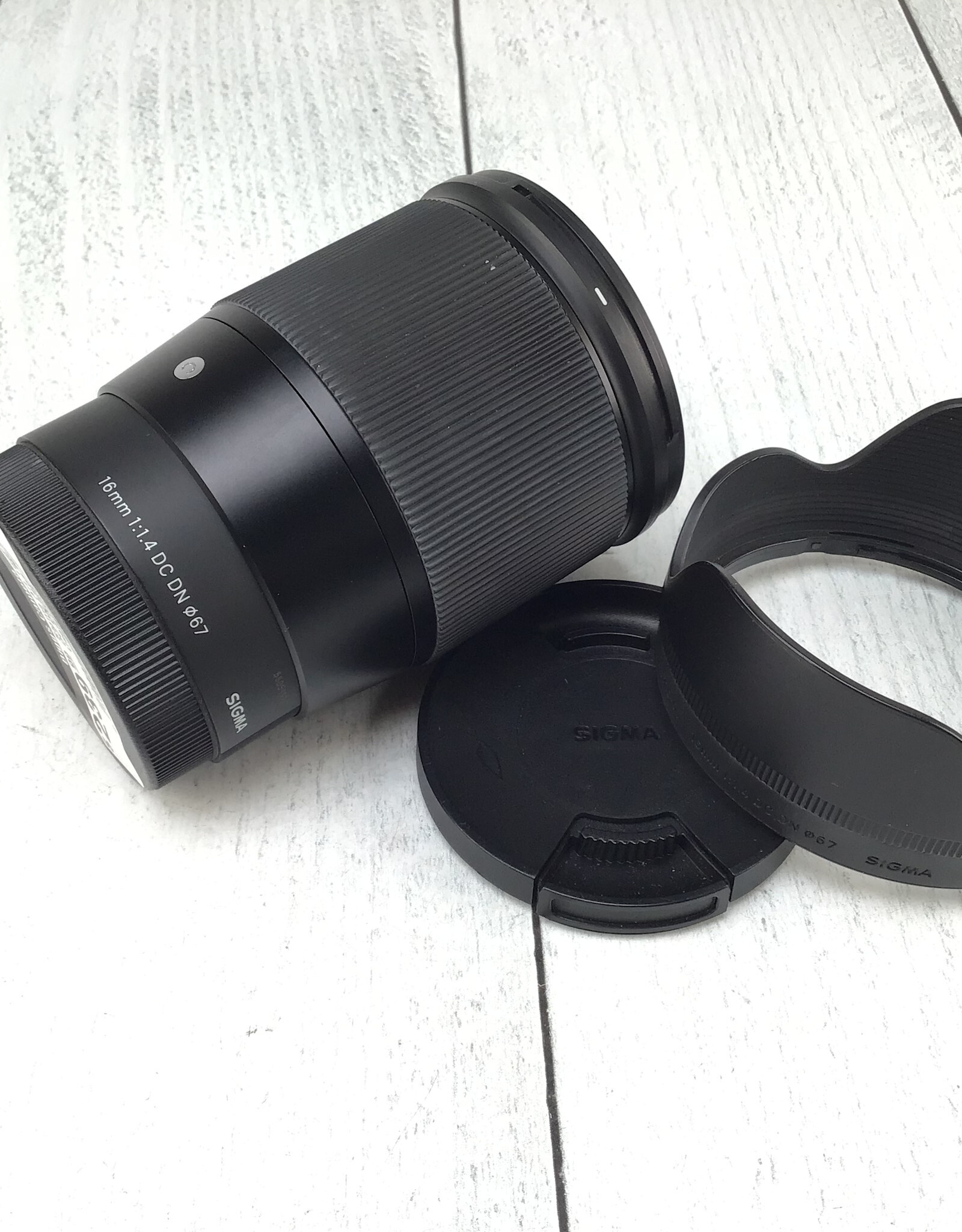 SIGMA Sigma Art 16mm f1.4 DC DN Lens for Sony Used Good