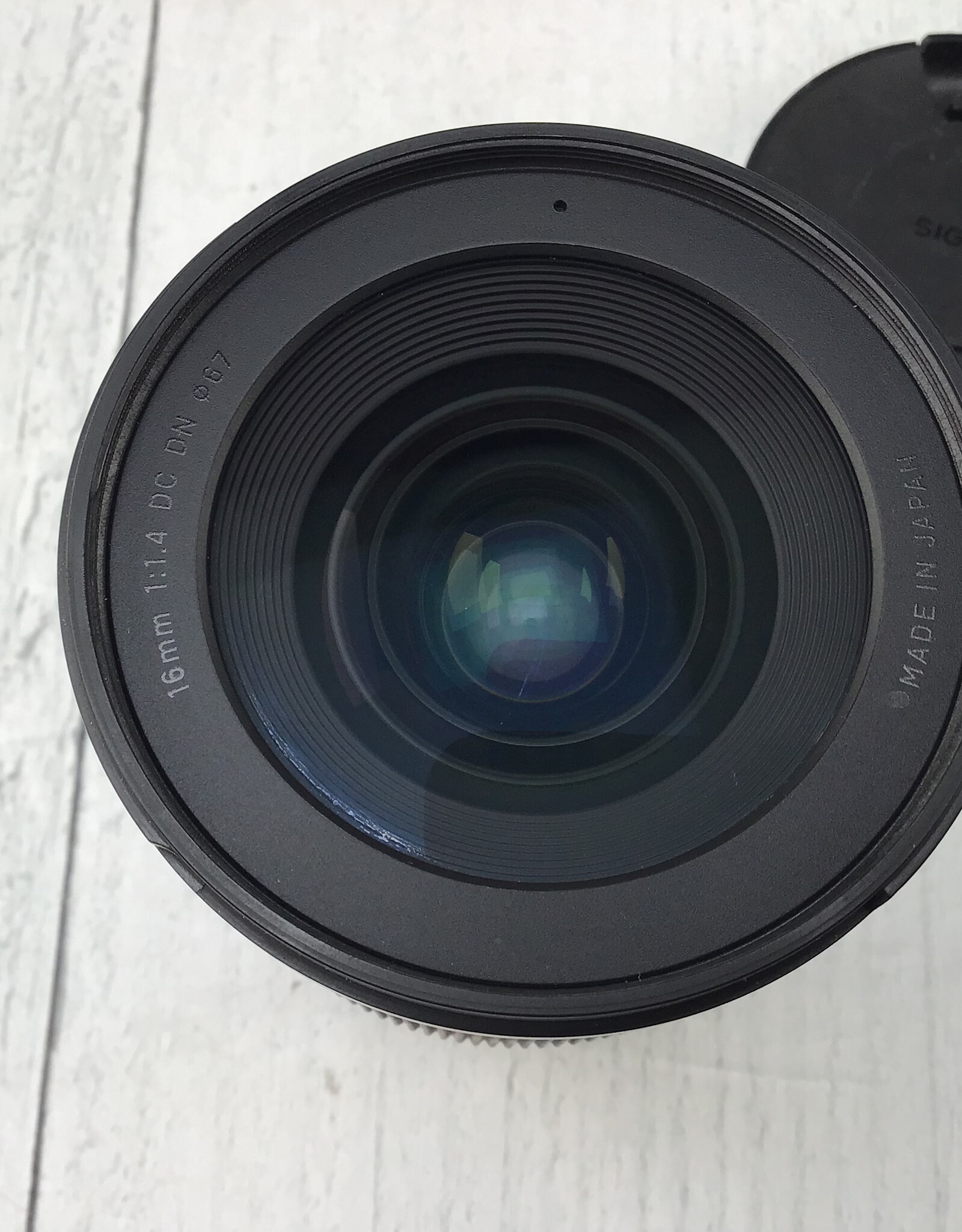 SIGMA Sigma Art 16mm f1.4 DC DN Lens for Sony Used Good
