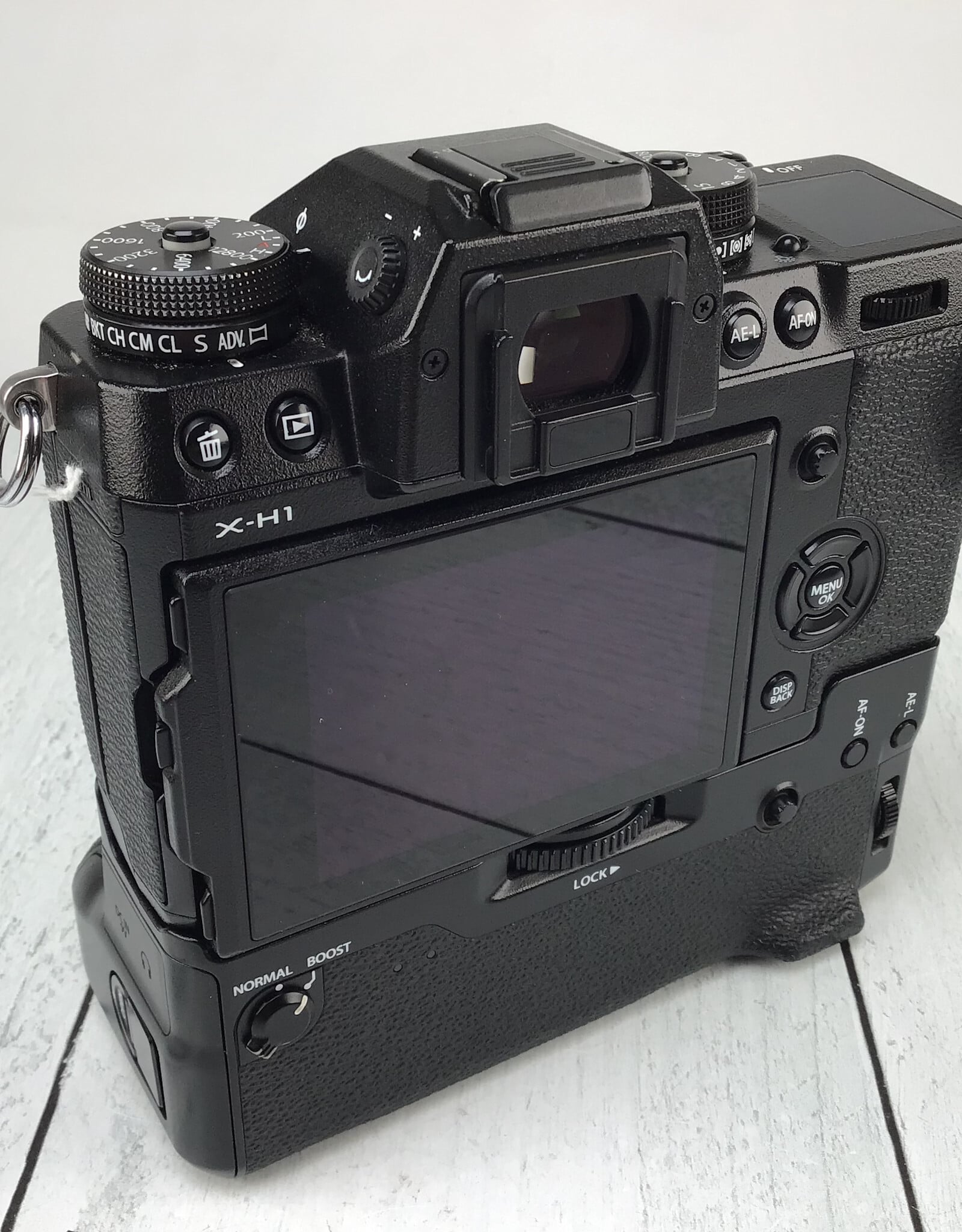 FUJI Fuji X-H1 Camera W/ VPB-XH1 Grip Used Good