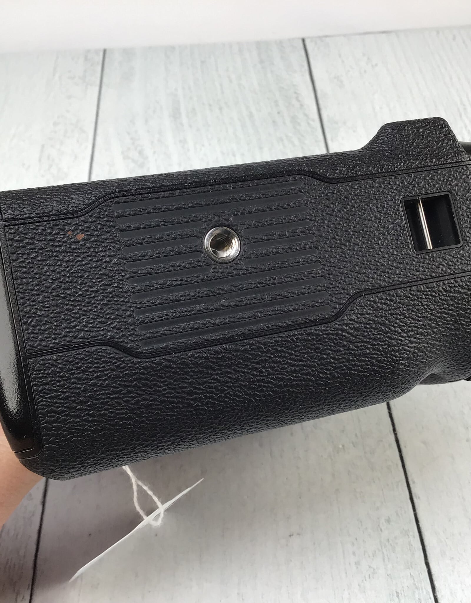 FUJI Fuji X-H1 Camera W/ VPB-XH1 Grip Used Good
