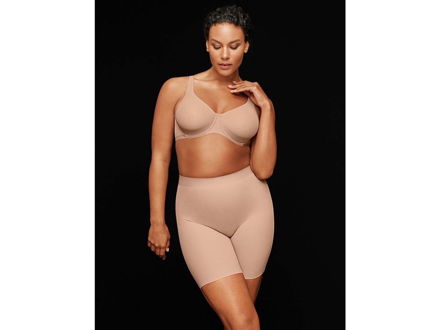 ブラ Hourglass Bra Shaper ROSIER初のシェイプウェア「Hourglass Bra Shaper」誕生。1枚でバスト