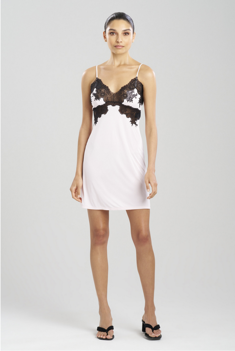 Natori Enchant Lace Applique Chemise