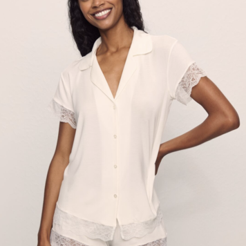 Malou Short with Lace